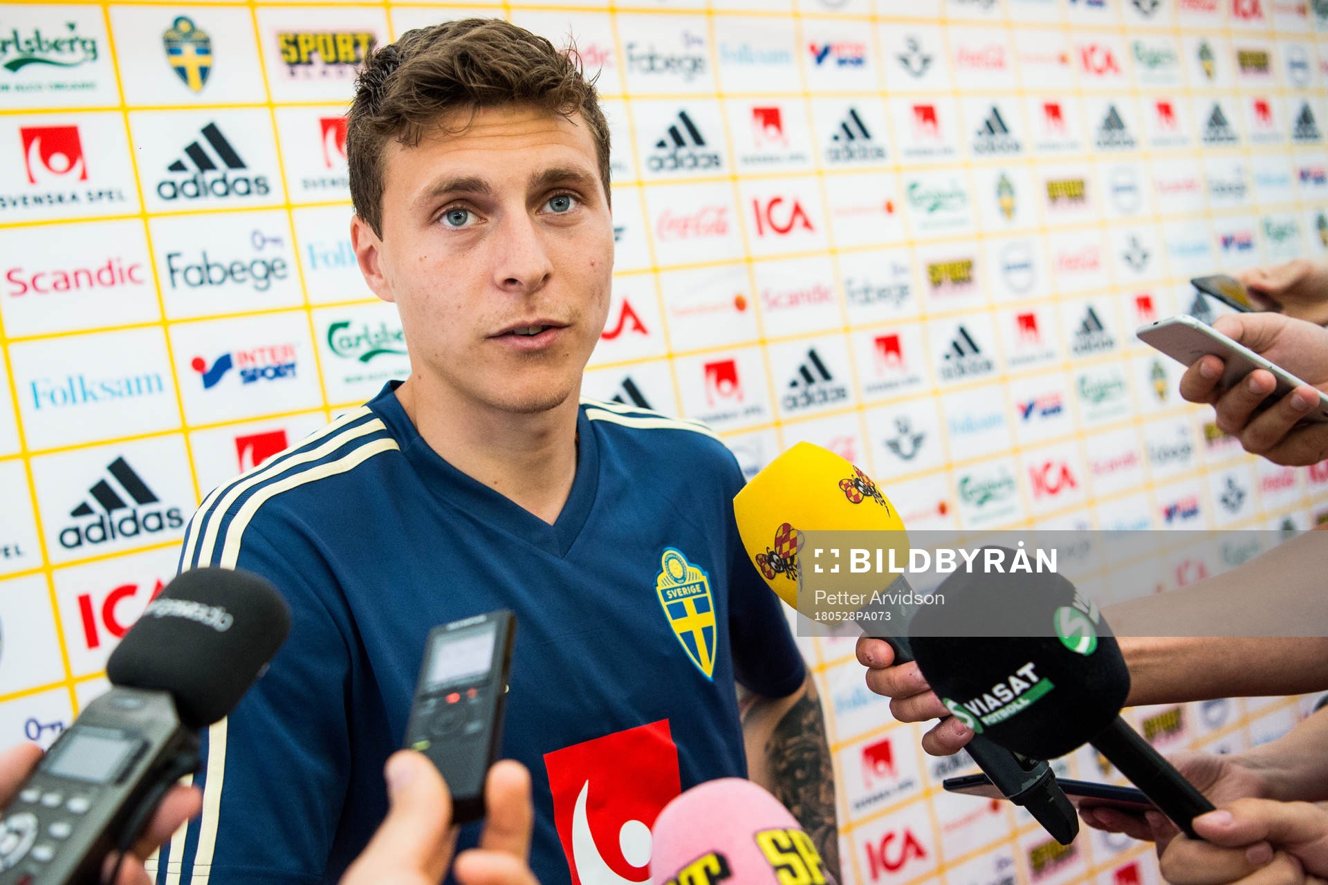 Victor Nilsson Lindelöf i mixed zone