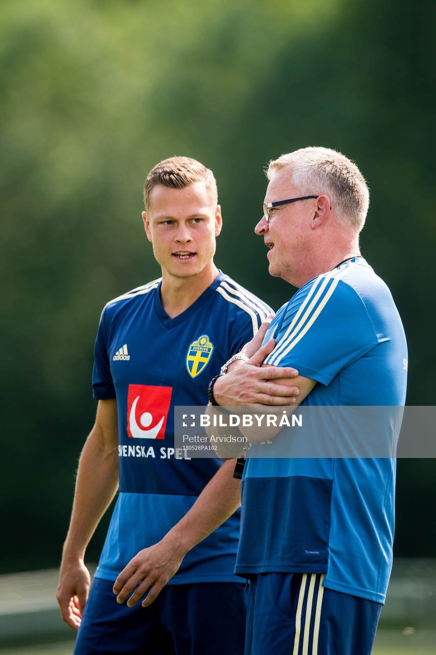 Viktor Claesson och förbundskapten Janne Andersson
