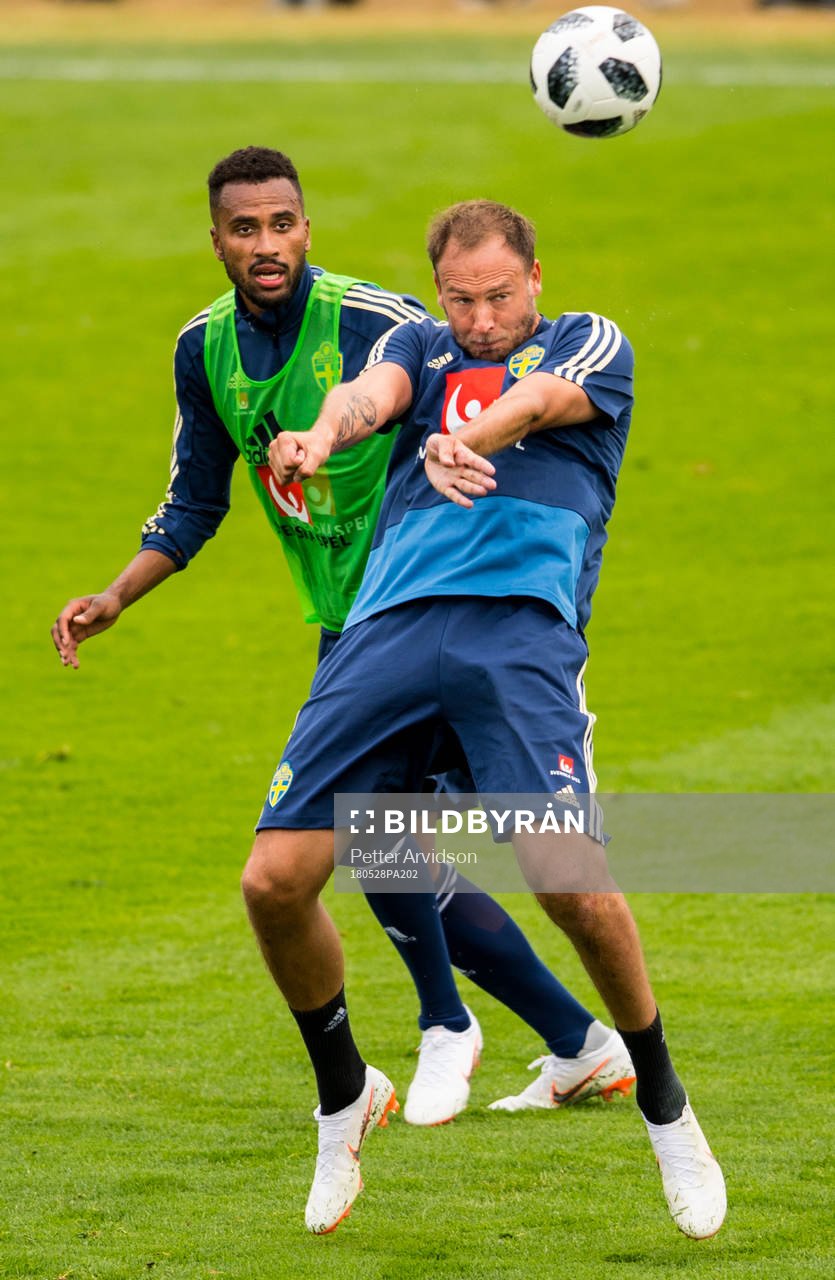 Isaac Kiese Thelin och Andreas Granqvist