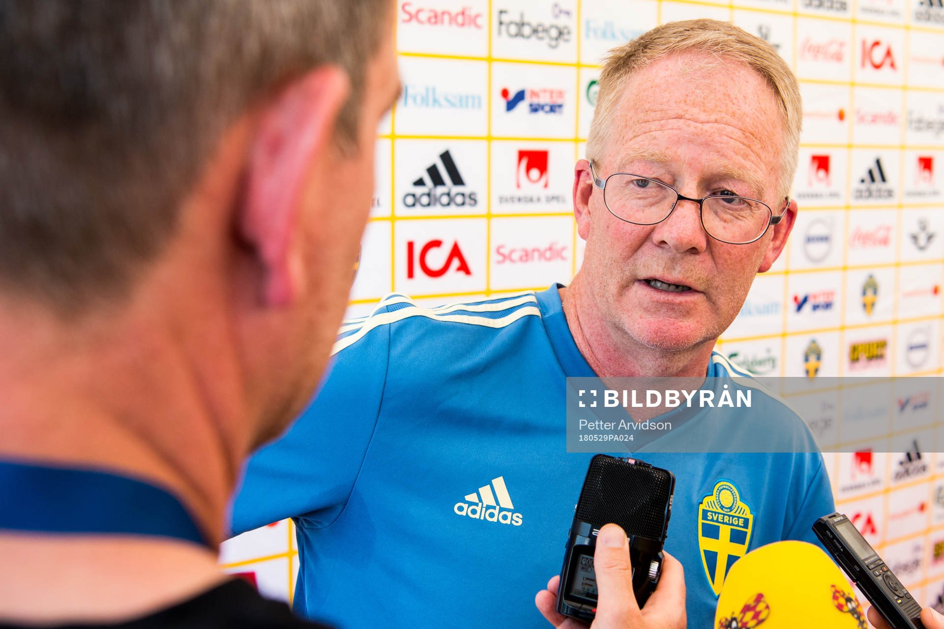 Bevakare Lars Jacobsson i mixed zone