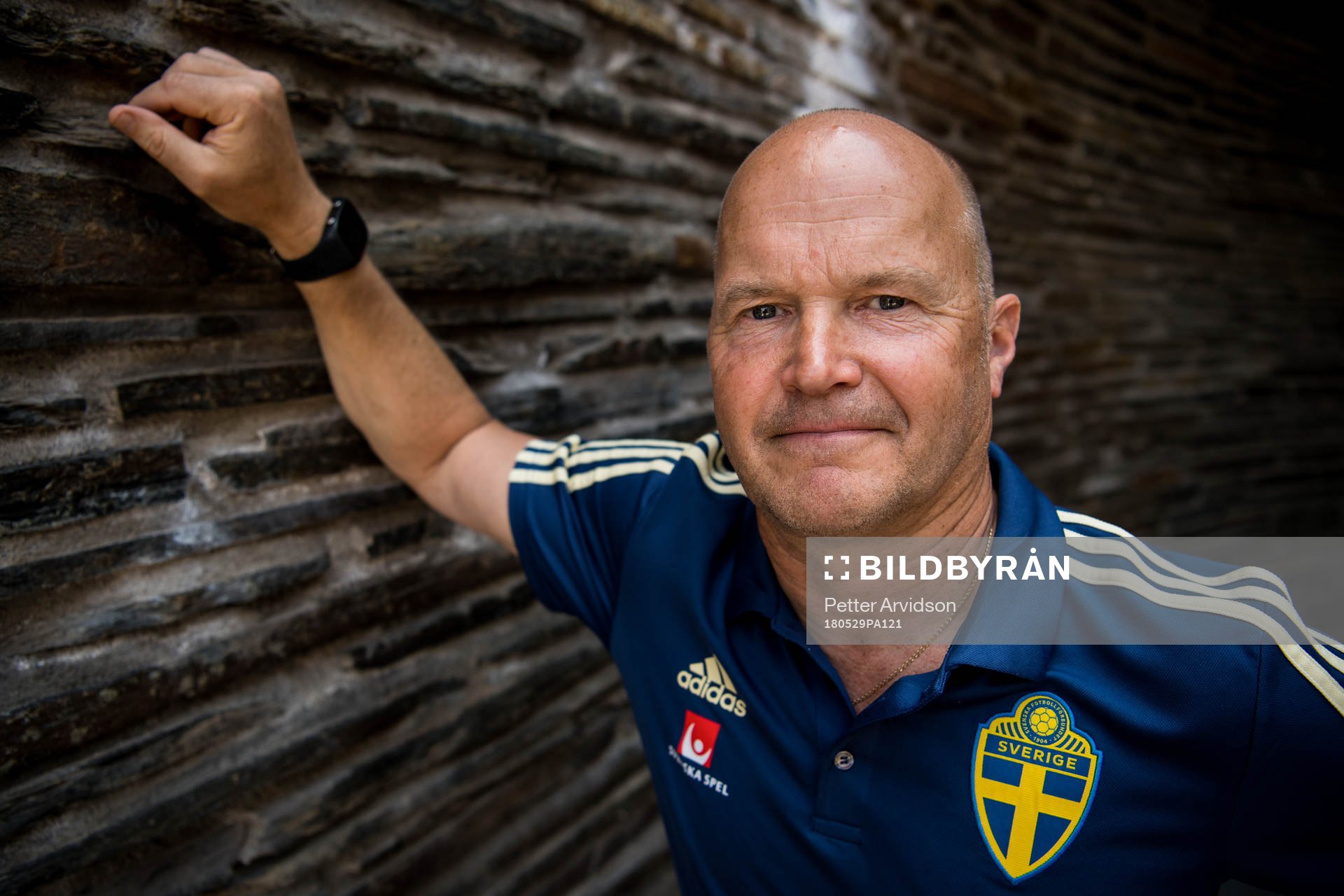 Johan Allgulander, naprapat poserar för ett porträtt under en pressträff med ledarstaben i Sveriges fotbollslandslag den 29 maj 2018 i Båstad.