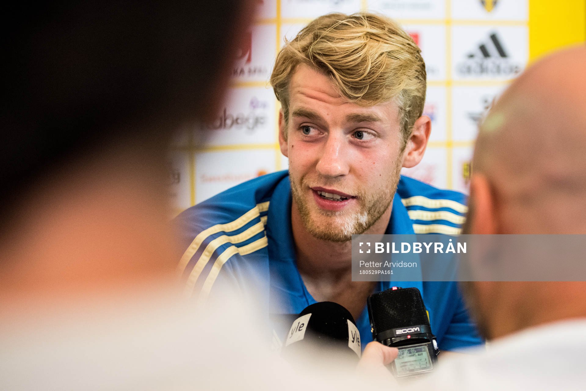Filip Helander i mixed zone
