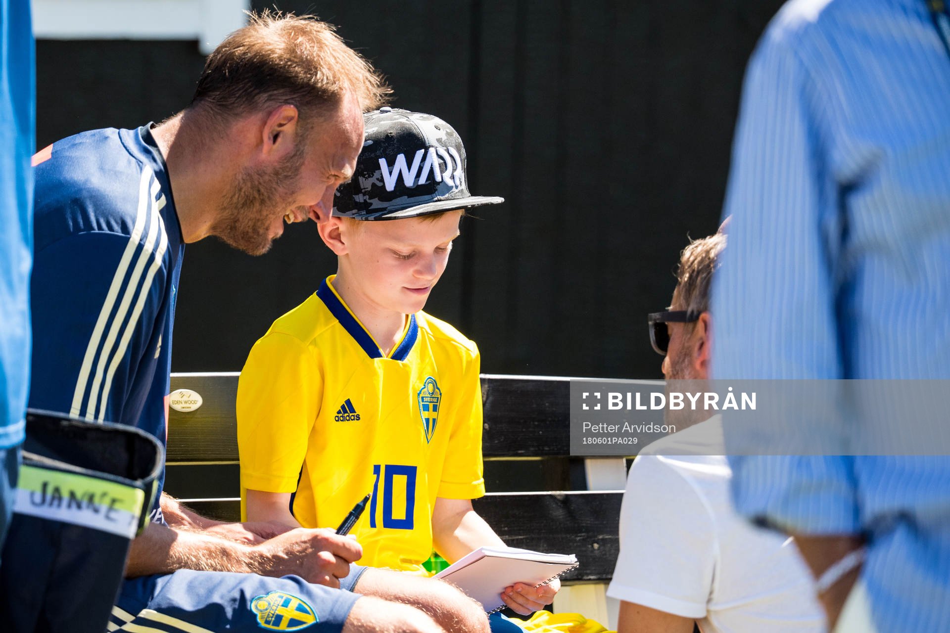 Andreas Granqvist med en pojke från Min Stora Dag