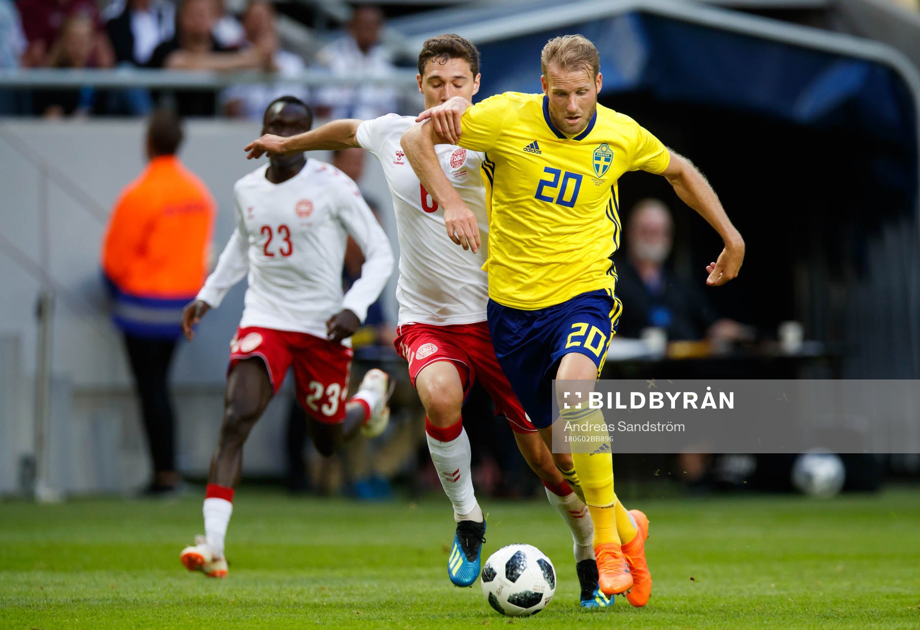 Danmarks Andreas Christensen jagar Sveriges Ola Toivonen