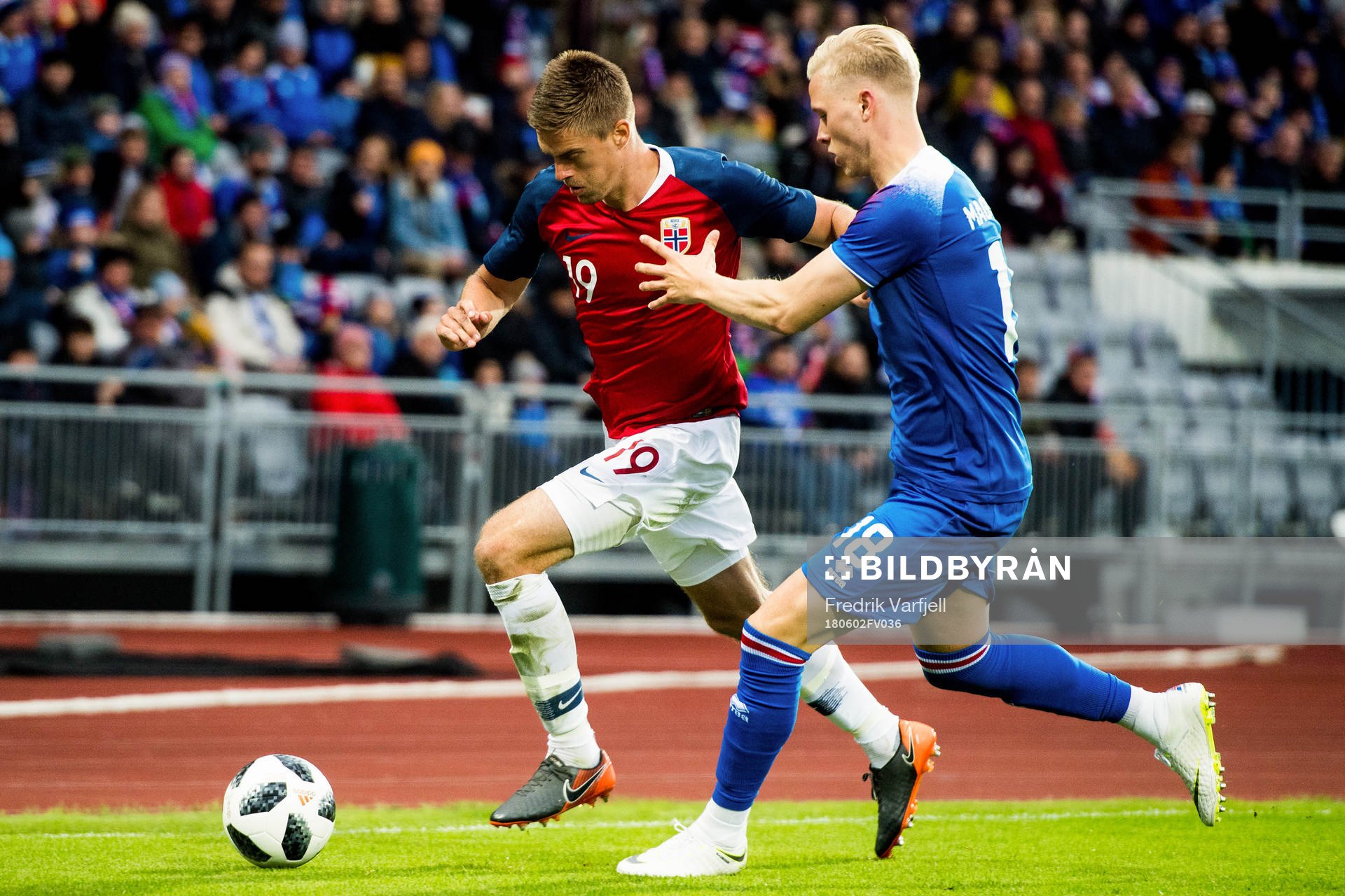 Markus Henriksen of Norway and Hördur Magnússon of Iceland