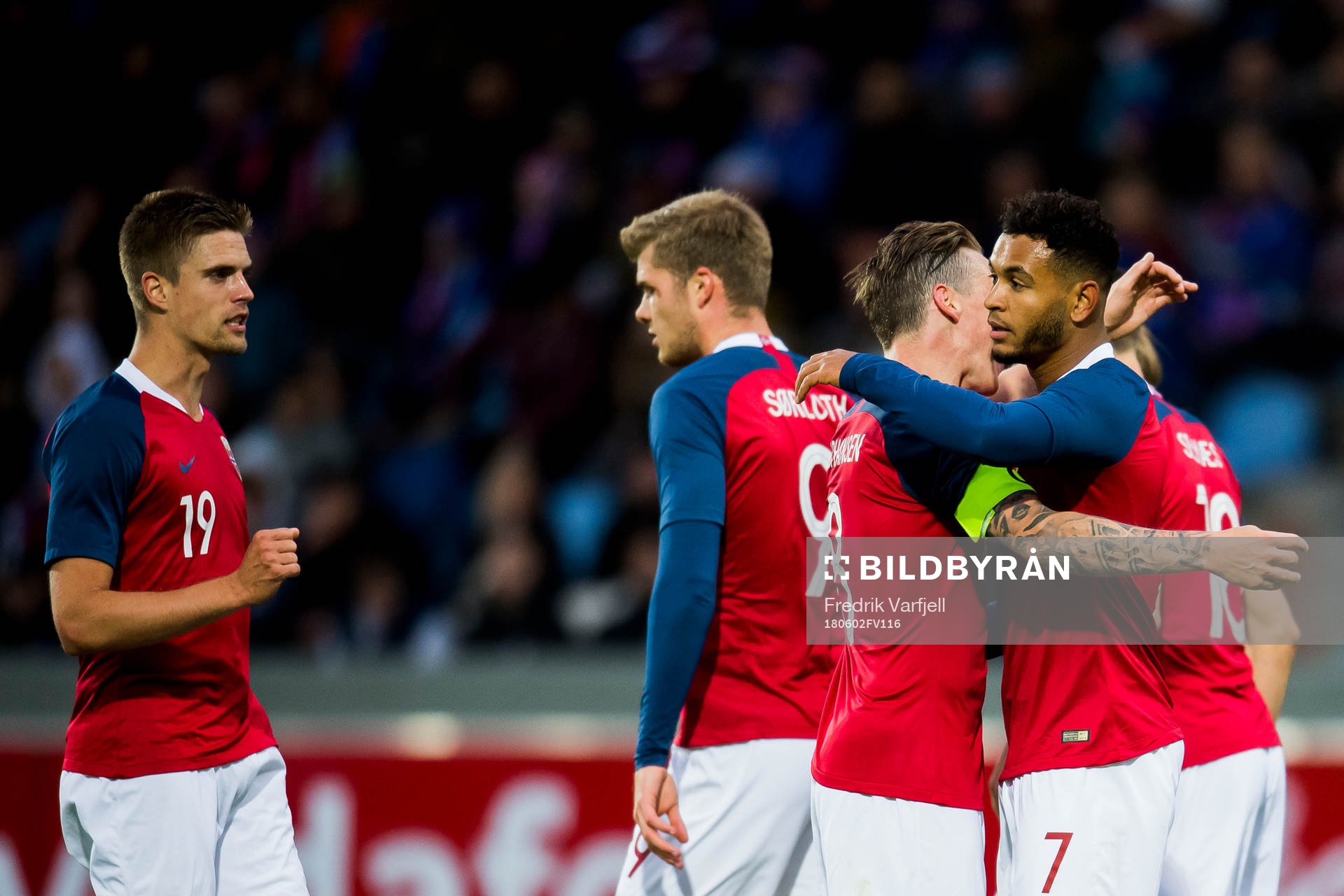 Joshua King of Norway celebrates with his teammates