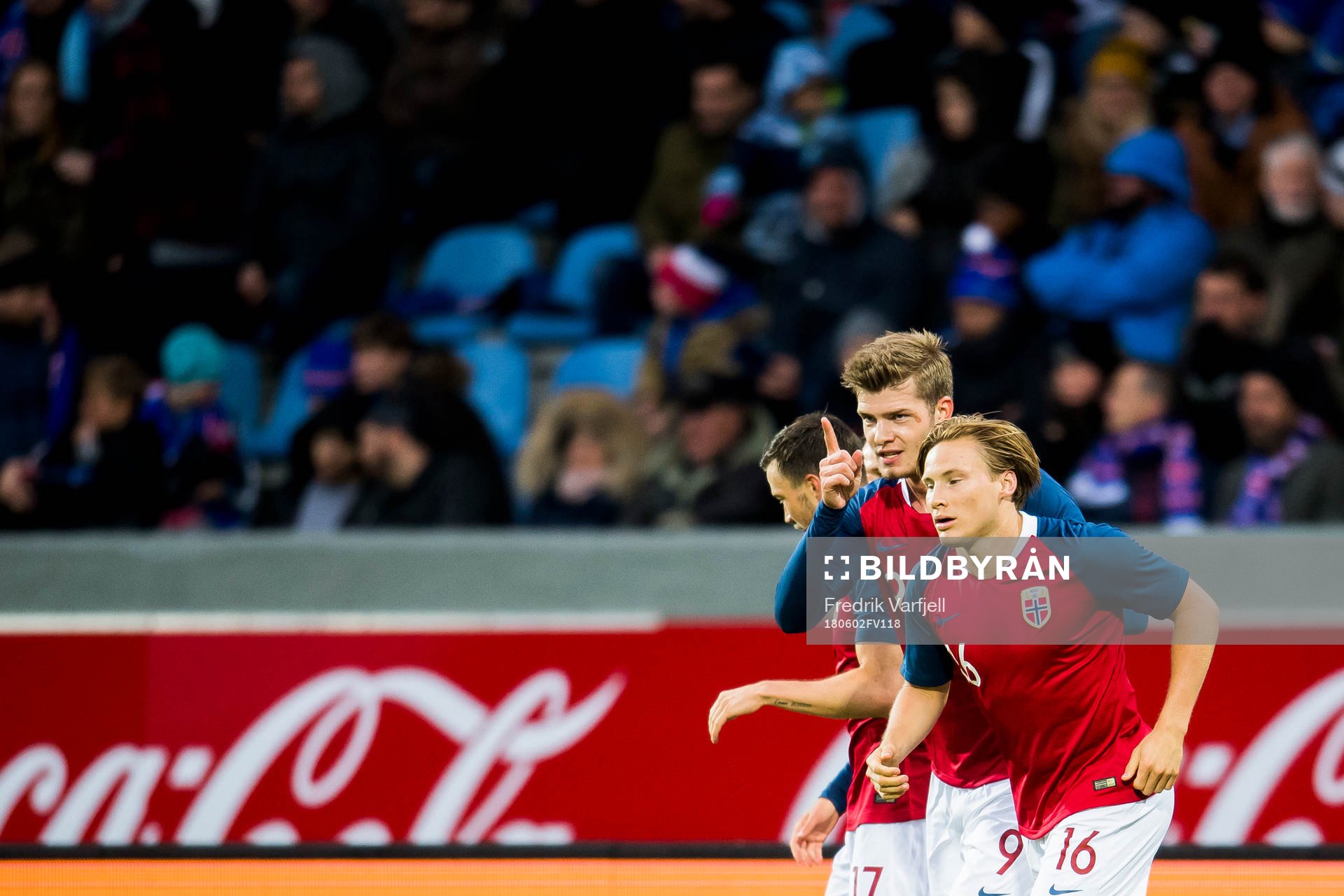 Alexander Sørloth of Norway celebrates with his teammates