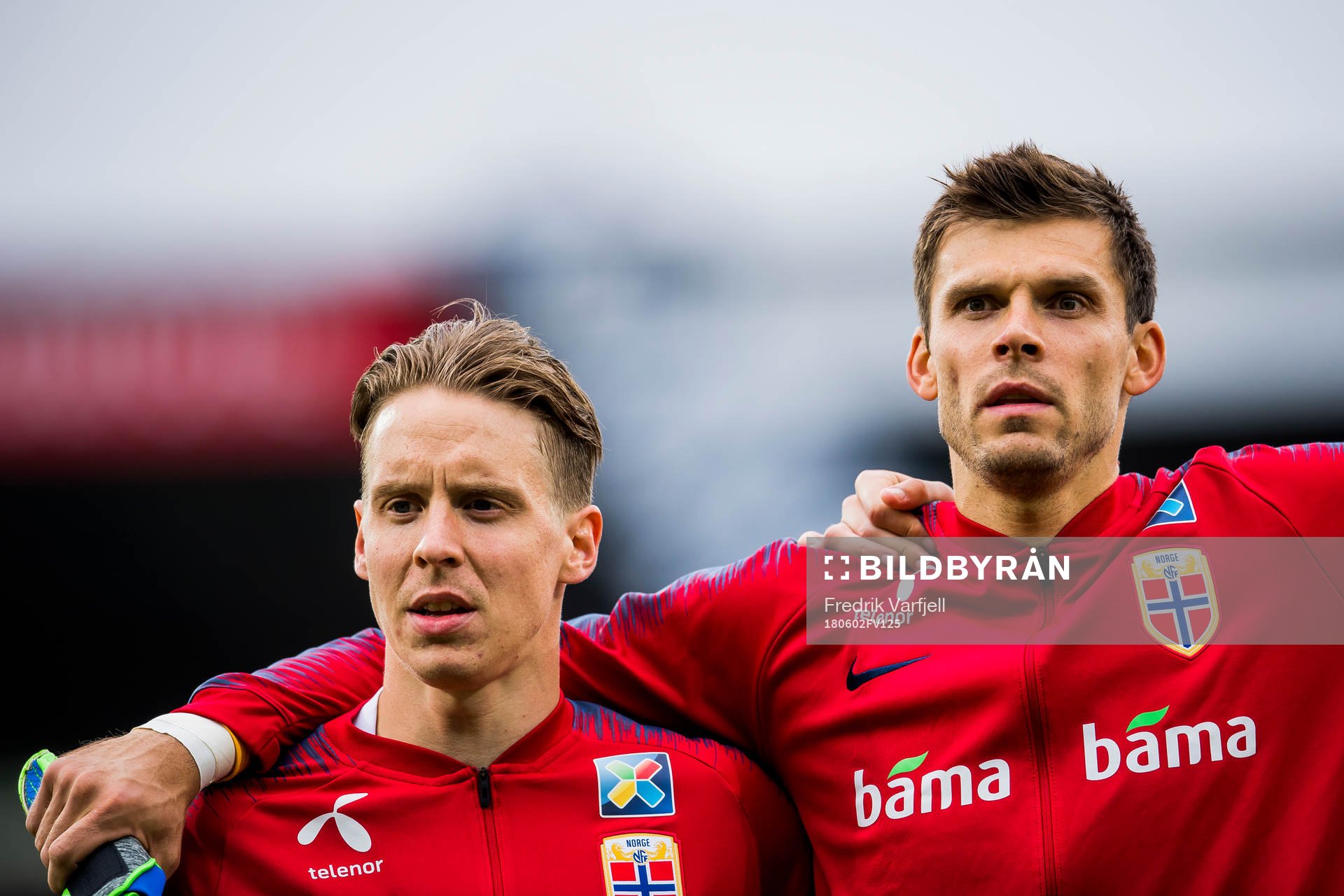Stefan Johansen and goalkeeper Rune Almenning Jarstein of