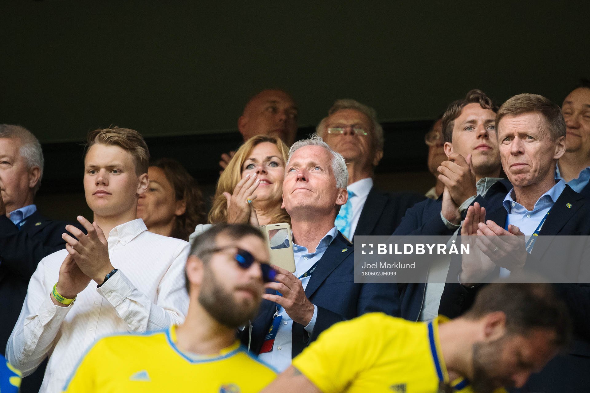 Håkan Sjöstrand, generalsekreterare Svenska Fotbollförbundet, och Jörgen Eriksson, 1:e vice ordförande Svenska Fotbollförbundet, under träningslandskampen i fotboll mellan Sverige och Danmark den 2 juni 2018 i Stockholm.