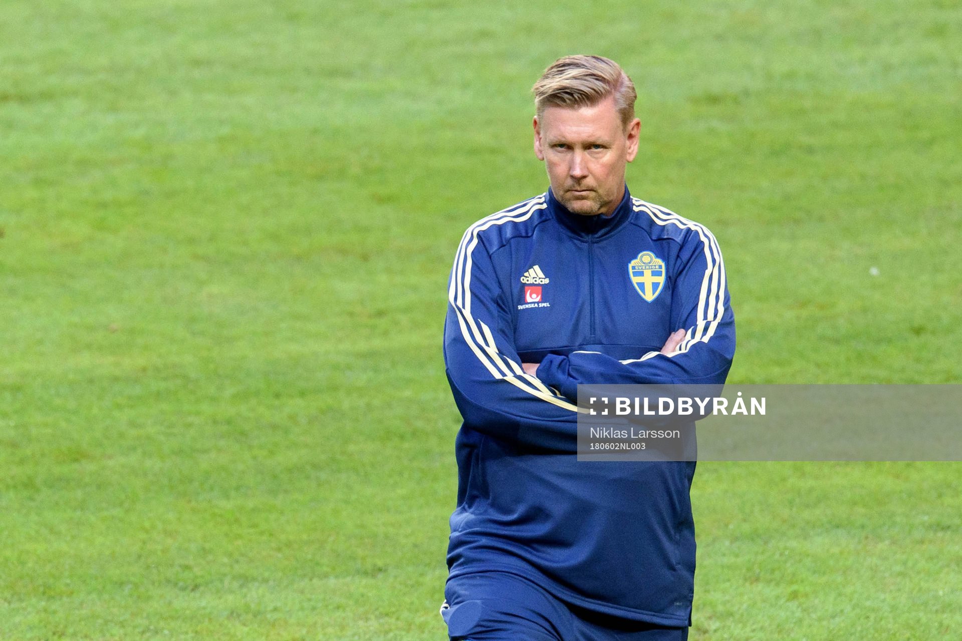 Sveriges assisterande tränare Peter Wettergren  innan