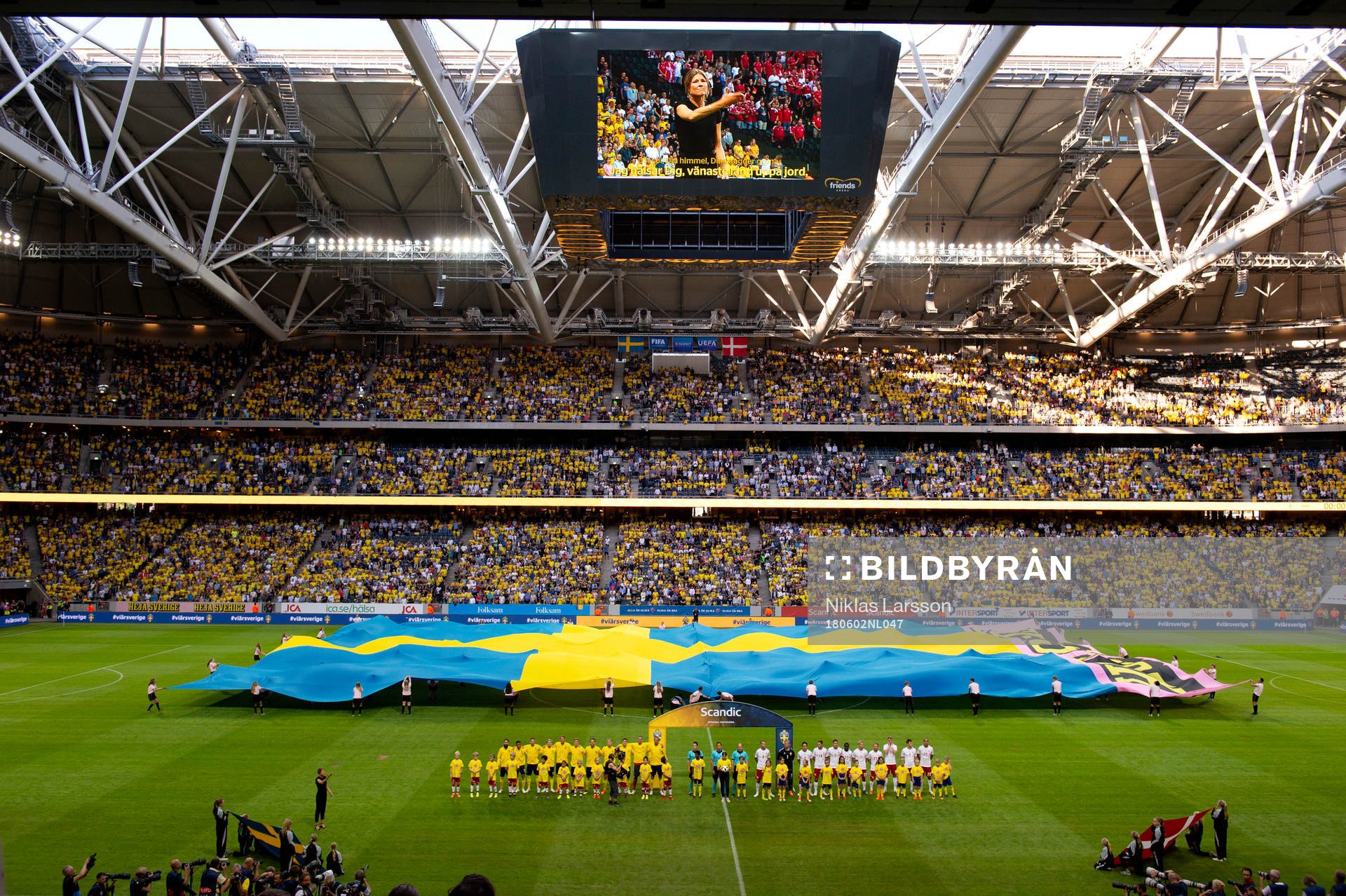Lagen och sverigeflaggan