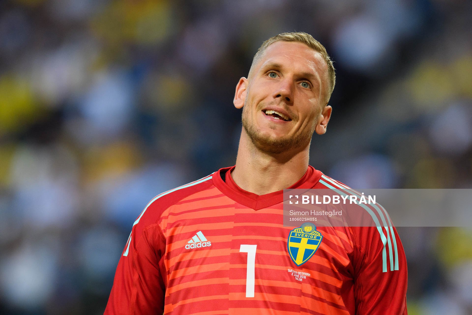 Sveriges målvakt Robin Olsen deppar