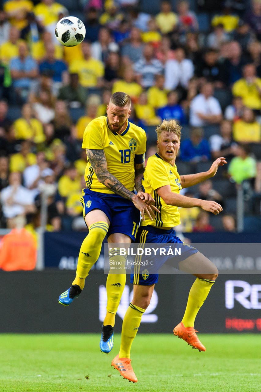 Sveriges Pontus Jansson och Oscar Hiljemark