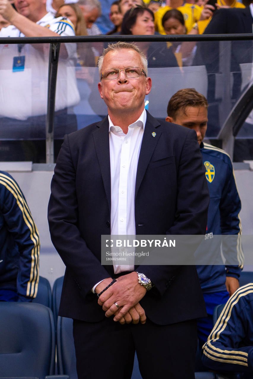 Sveriges förbundskapten Janne Andersson före  träningslandskampen i fotboll mellan Sverige och Danmark den 2 juni 2018 i Stockholm.
