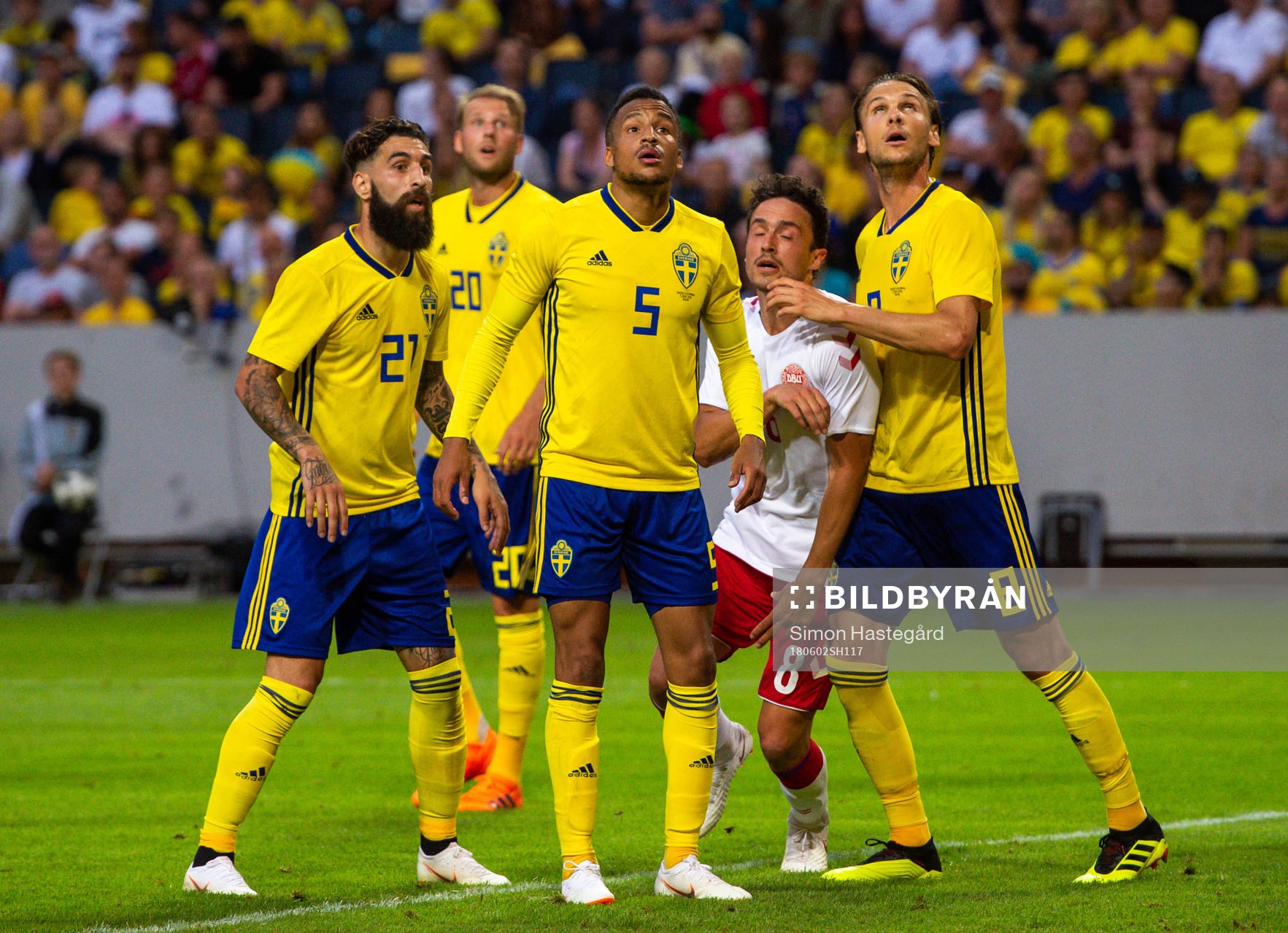 Sveriges Jimmy Durmaz , Martin Olsson och Albin Ekdal