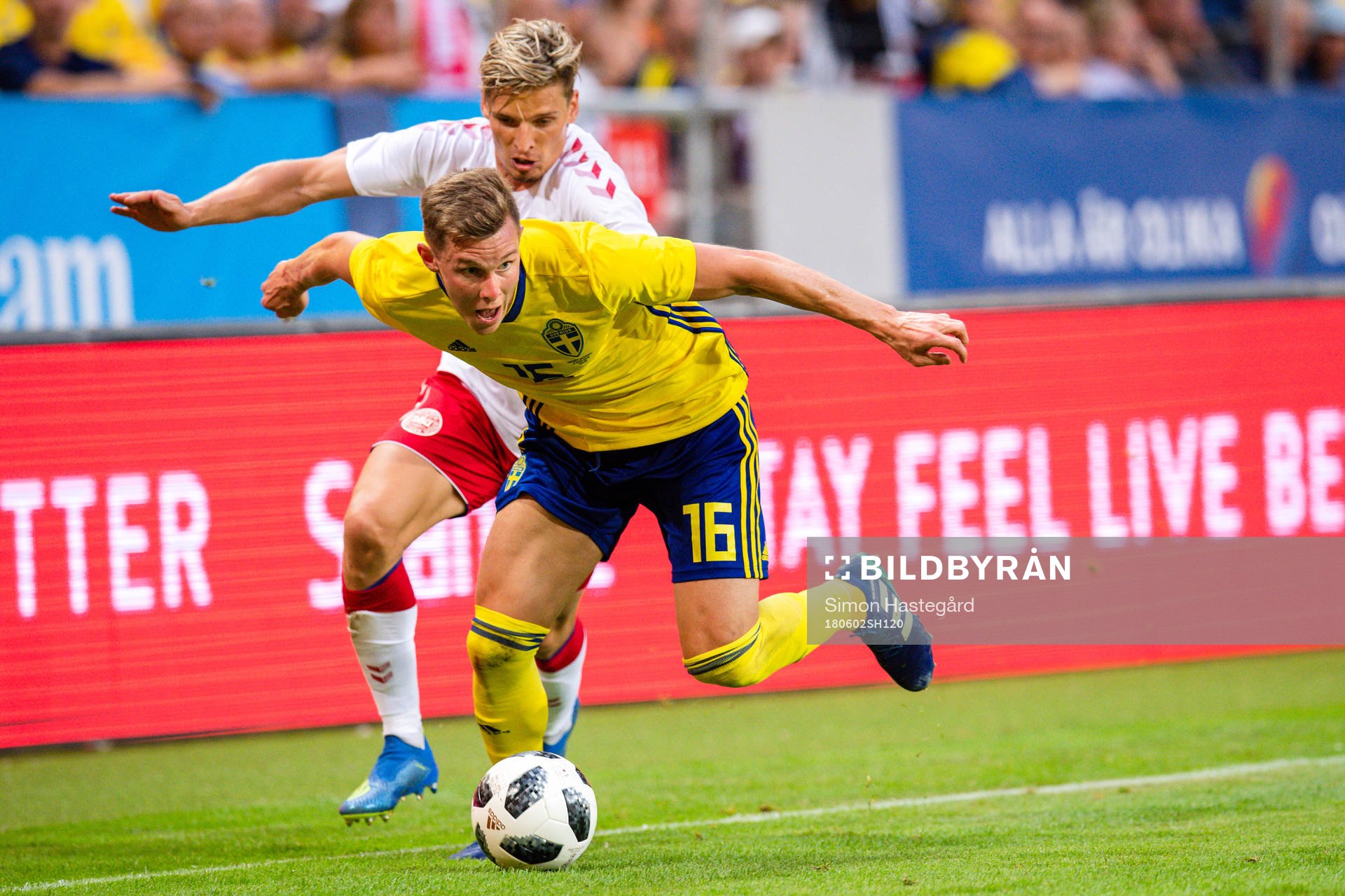 Sveriges Emil Krafth