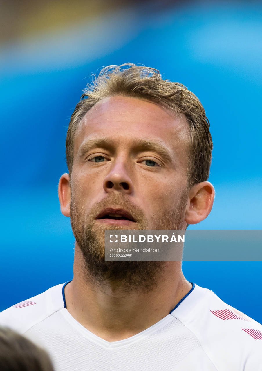 Danmarks Michael Krohn-Dehli före träningslandskampen i fotboll mellan Sverige och Danmark den 2 juni 2018 i Stockholm. 