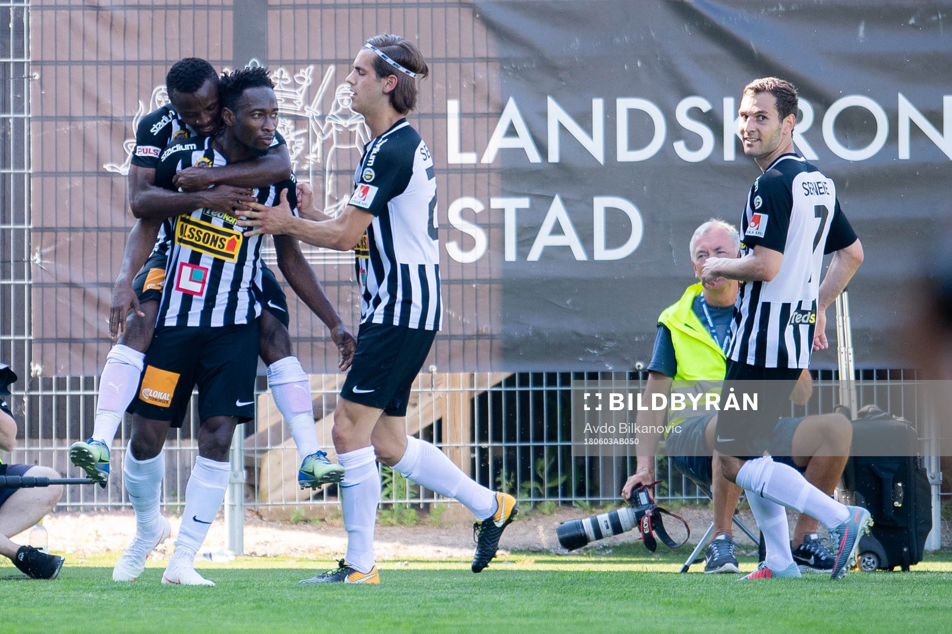 Landskronas Sadat Karim och Samuel Monday jublar efter 1-0 målet under fotbollsmatchen i Superettan mellan Landskrona och GAIS den 2 juni 2018 i Landskrona.