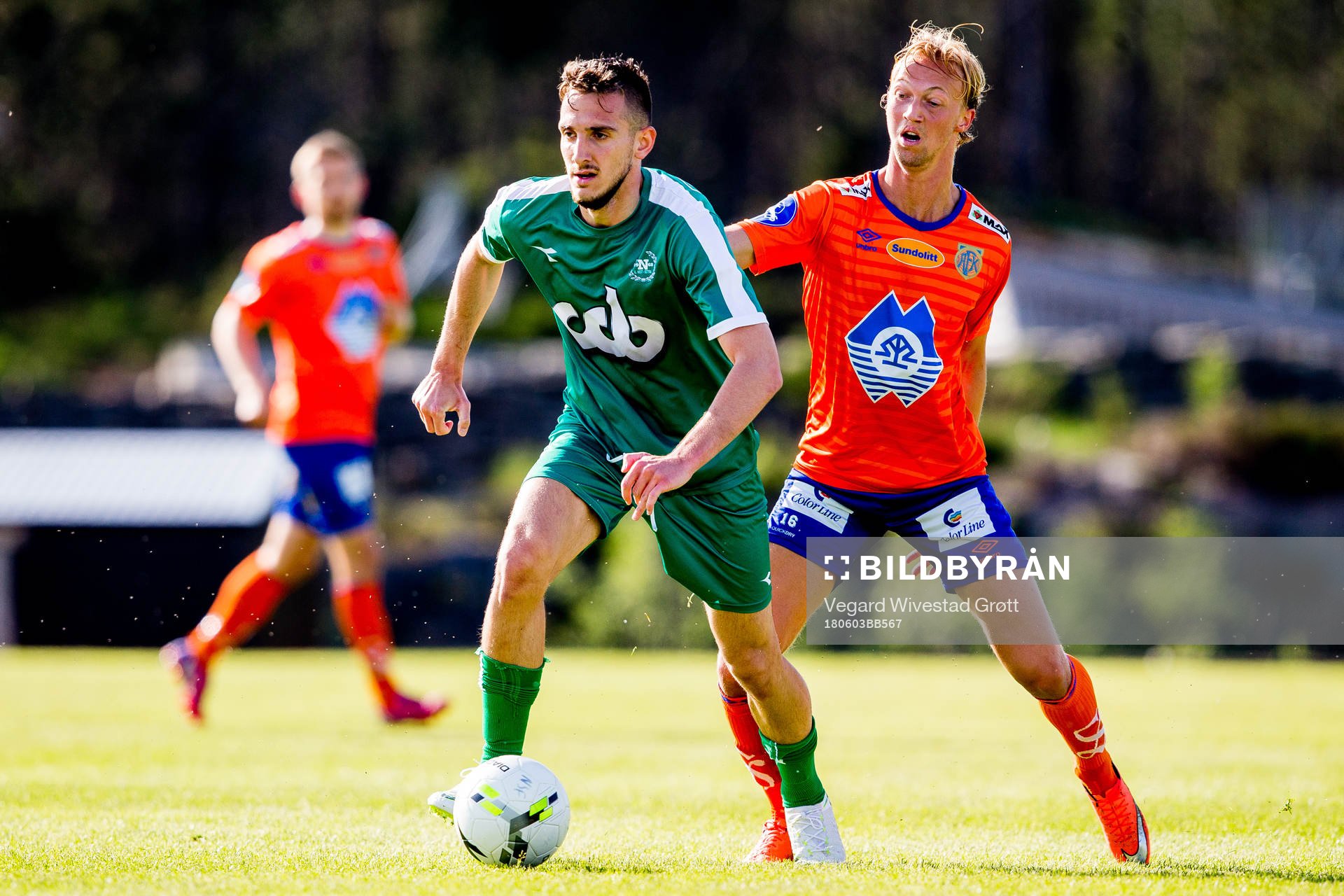 Haris Cirak of Nest-Sotra and Jørgen Hatlehol of Aalesund