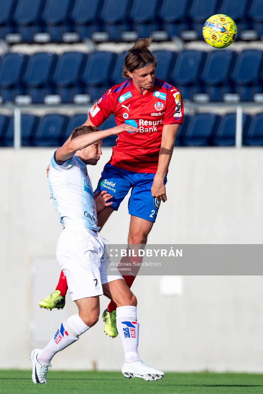Helsingborgs Carl Johansson och Gefles Piotr Johansson