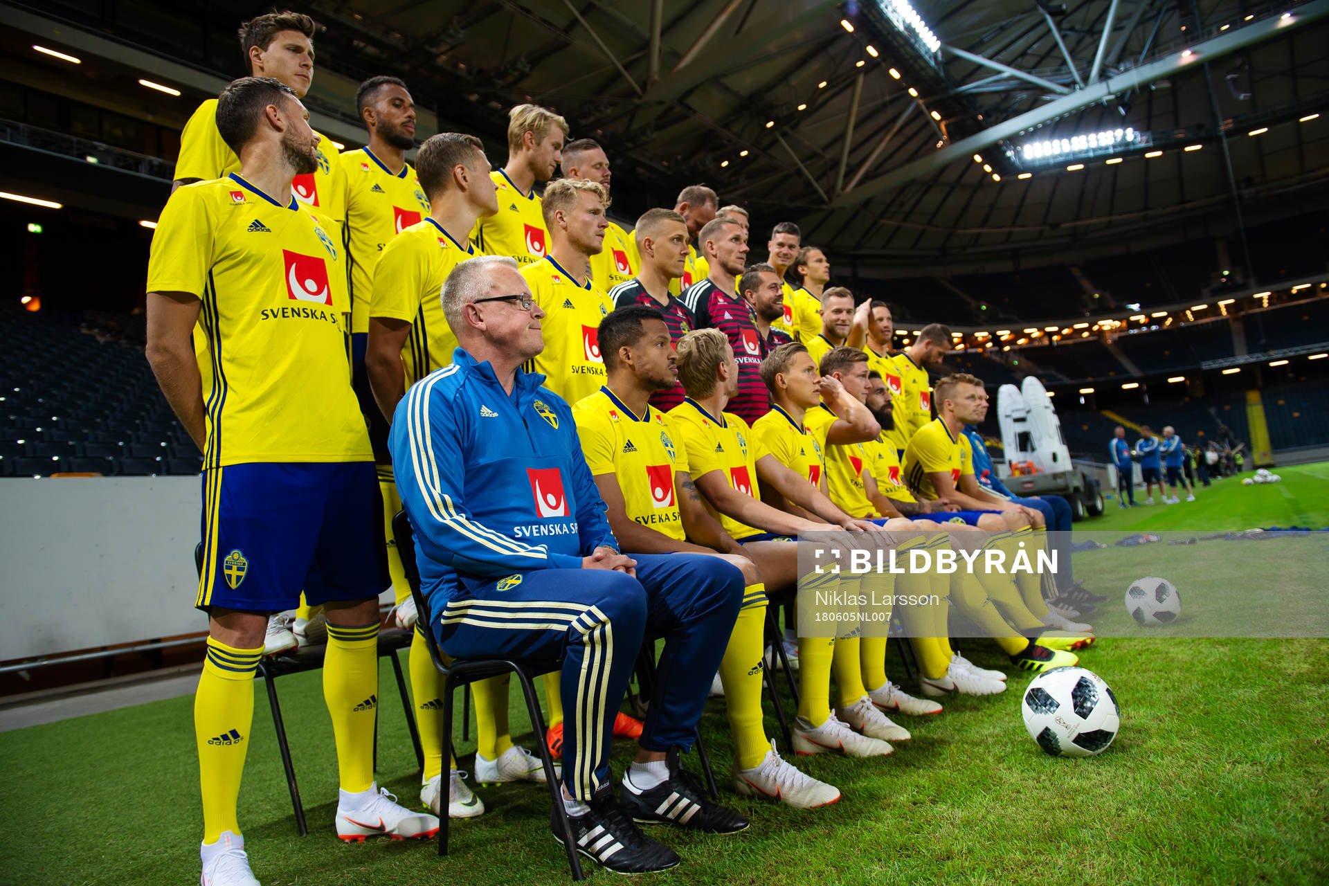 Spelare och ledare när lagbilden av Sveriges
