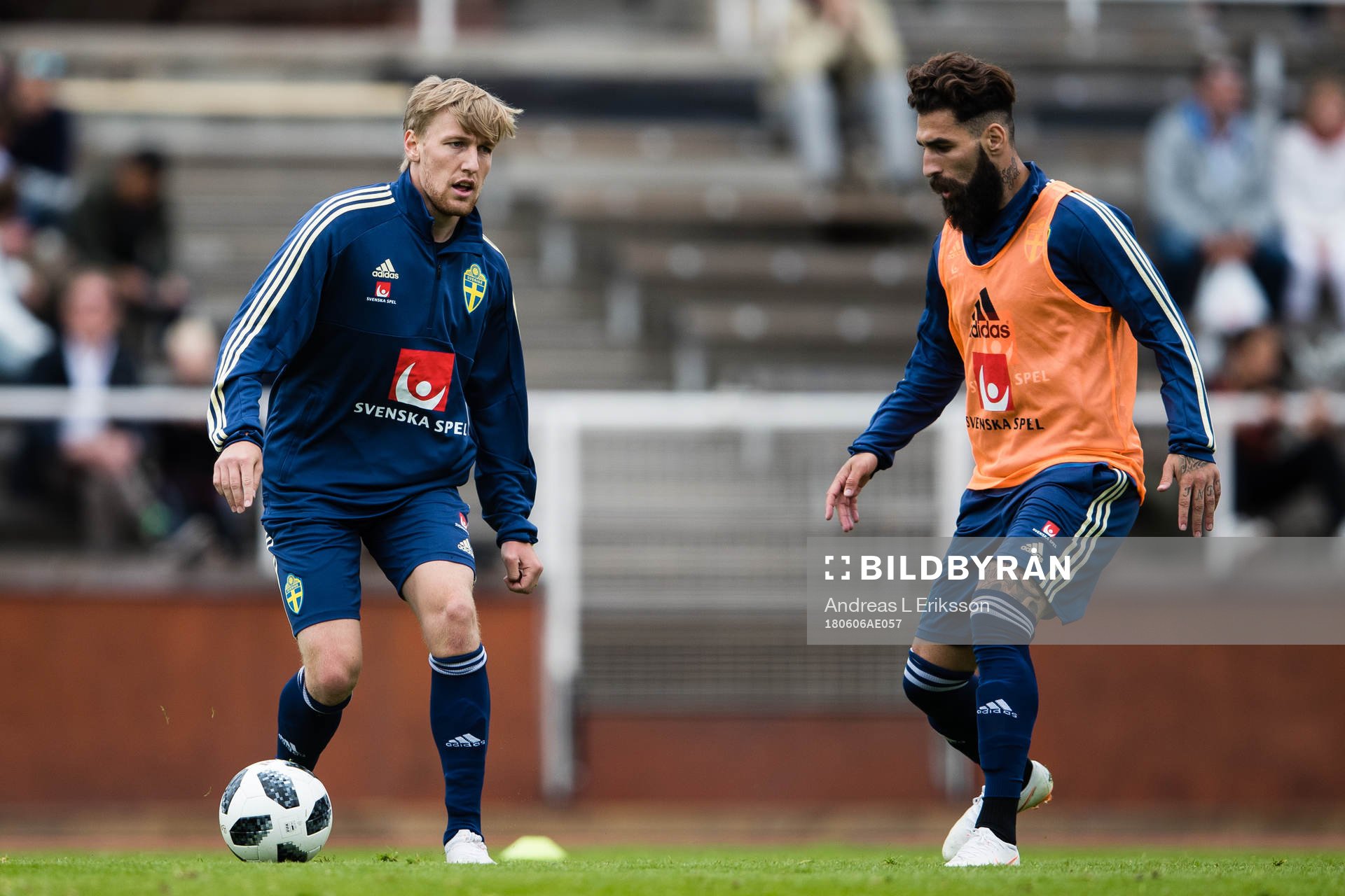 Sveriges Emil Forsberg och Jimmy Durmaz