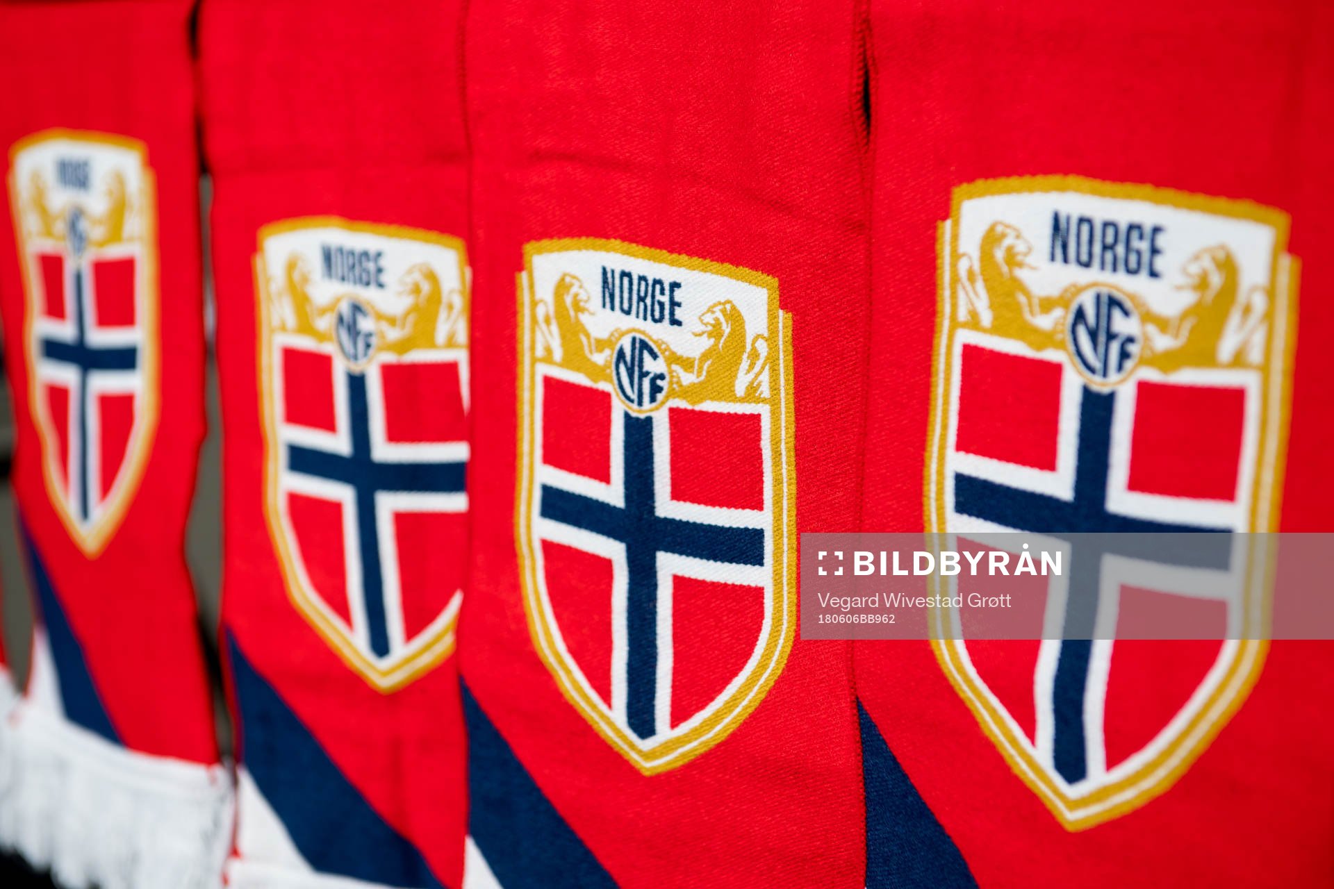 Norwegian scarfs