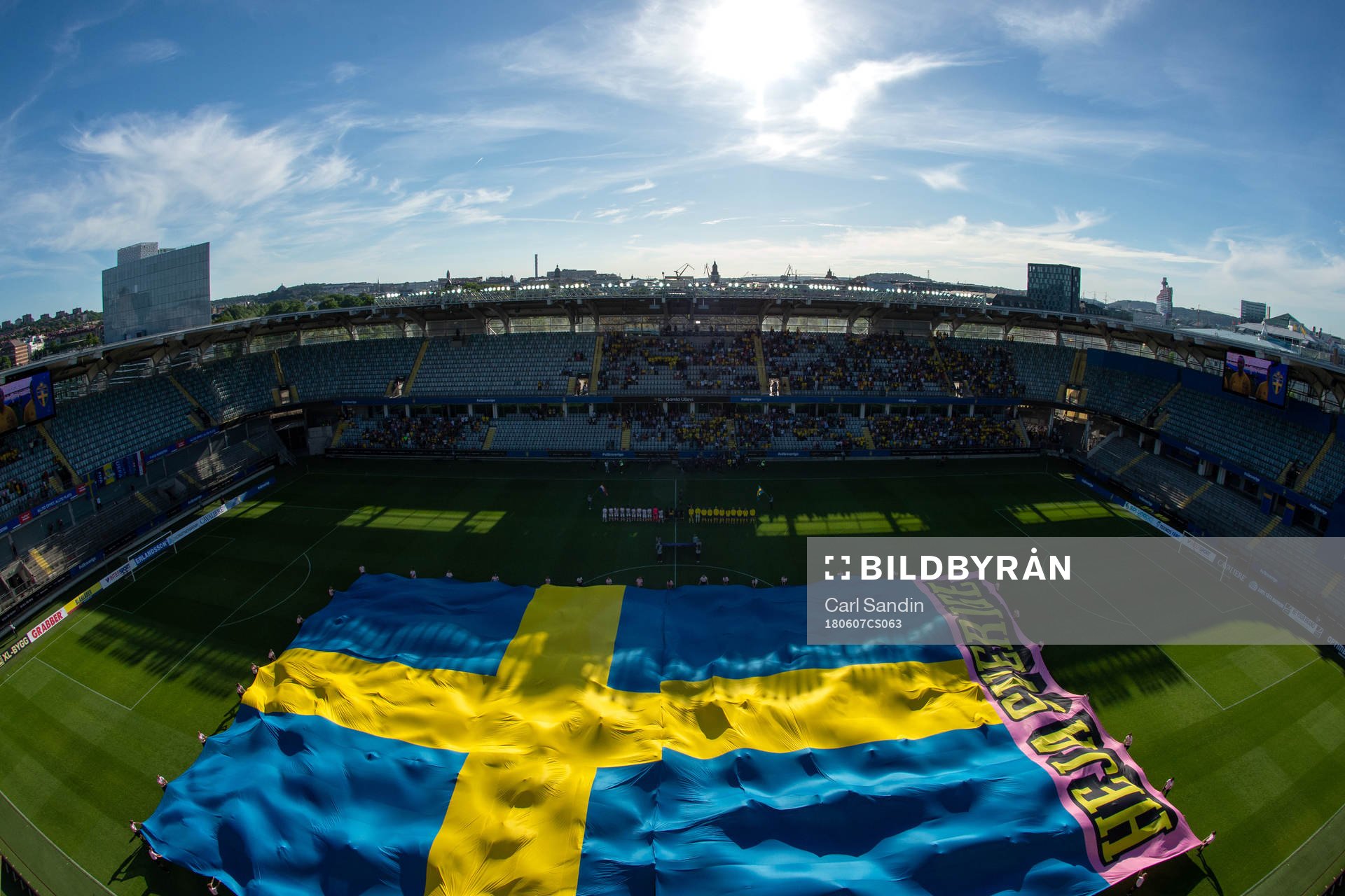 En svensk flagga på Gamla Ullevi