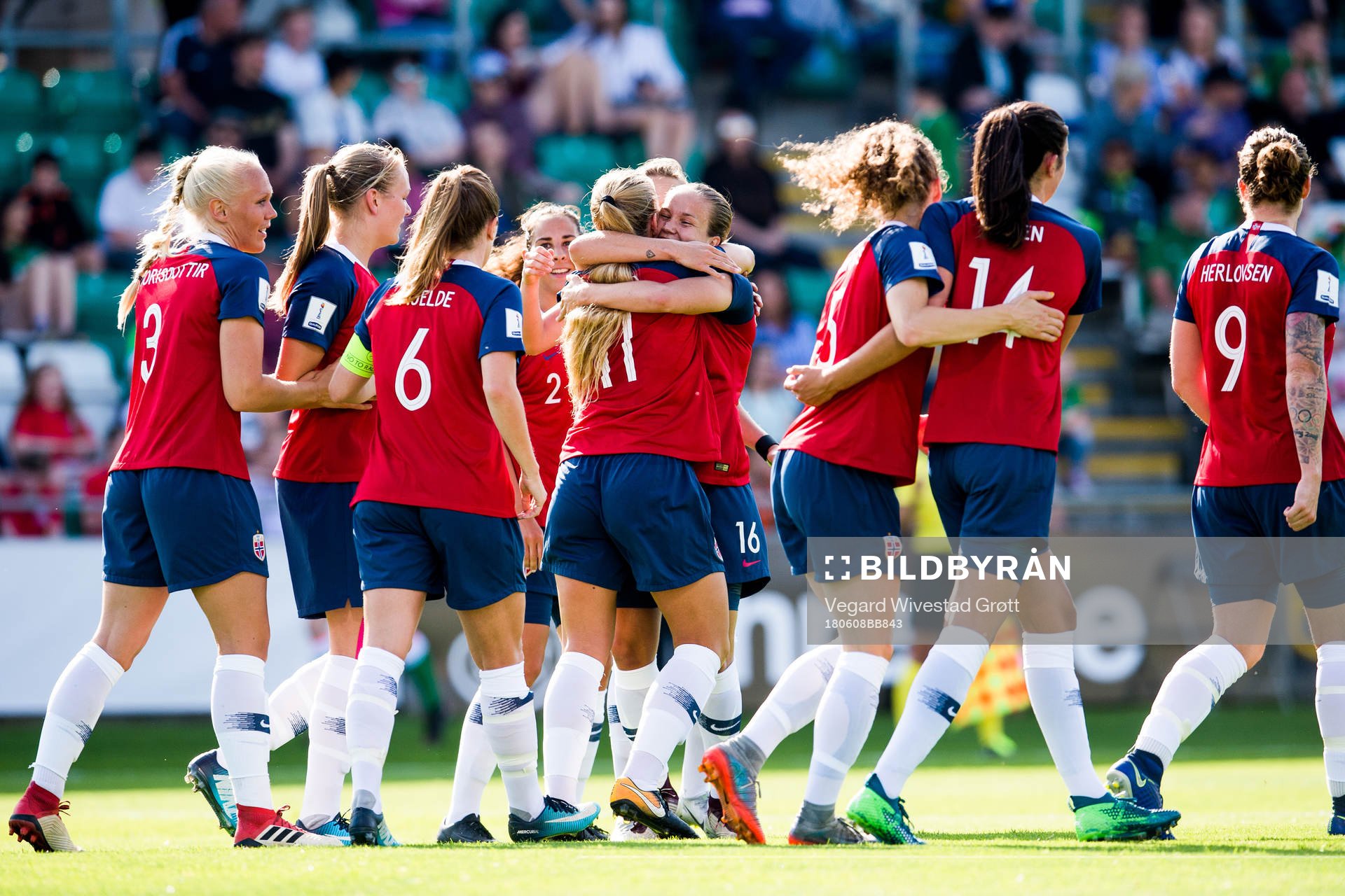 Lisa-Marie Karlseng Utland of Norway celebrates with Guro