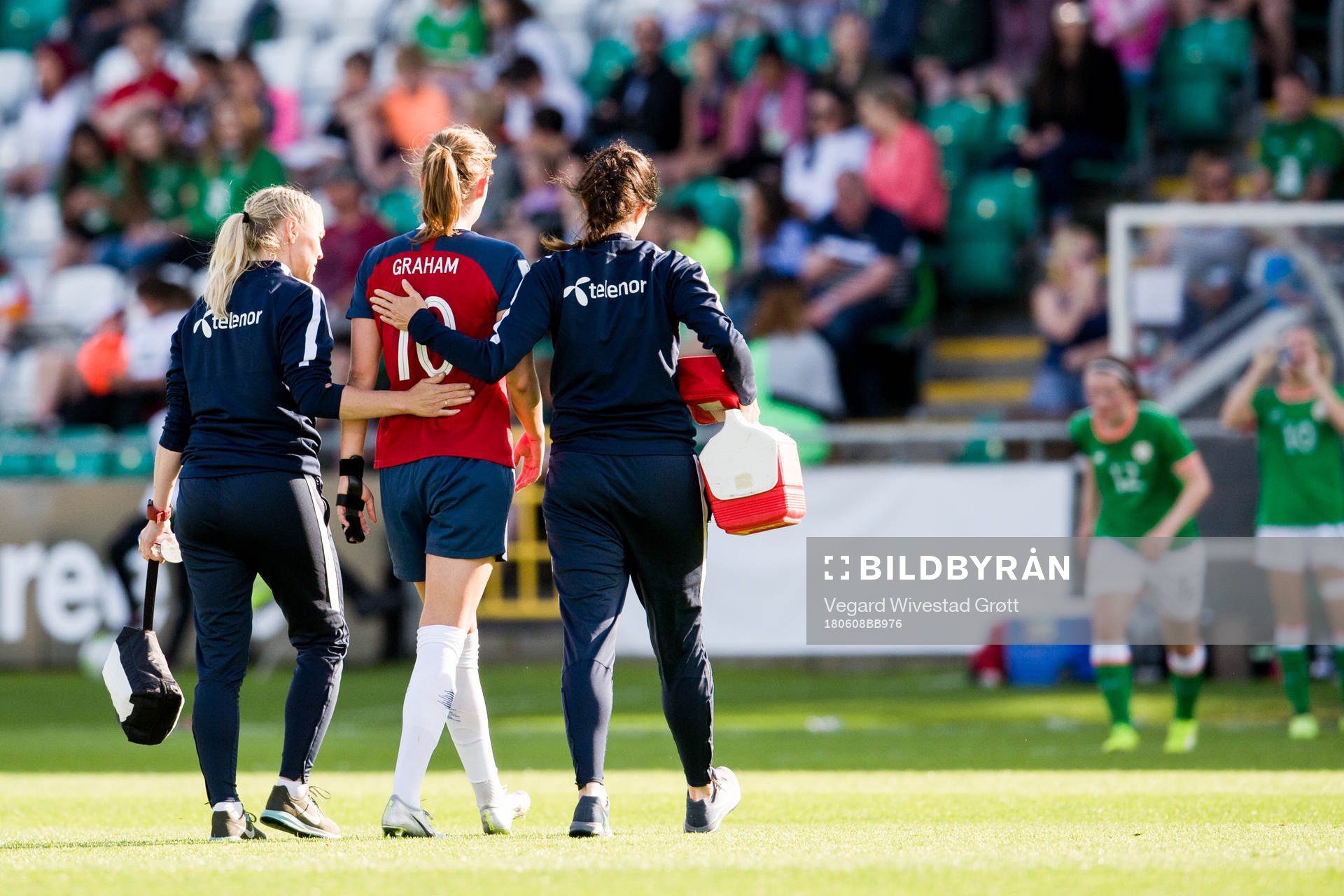 Caroline Graham Hansen of Norway with an injury