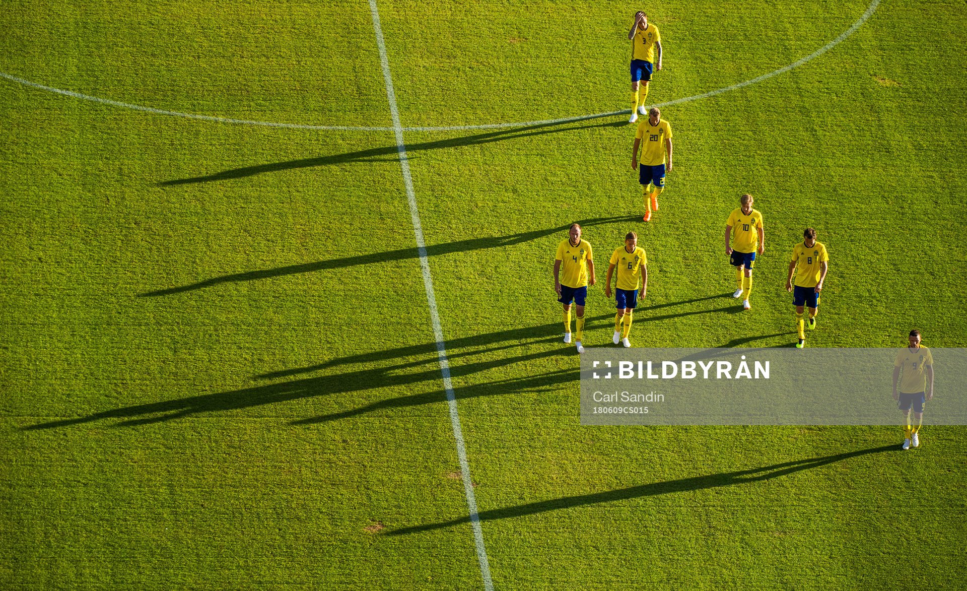 The Swedish players leave the pitch during half time during the international friendly football match between Sweden and Peru on June 9, 2017 in Gothenburg.