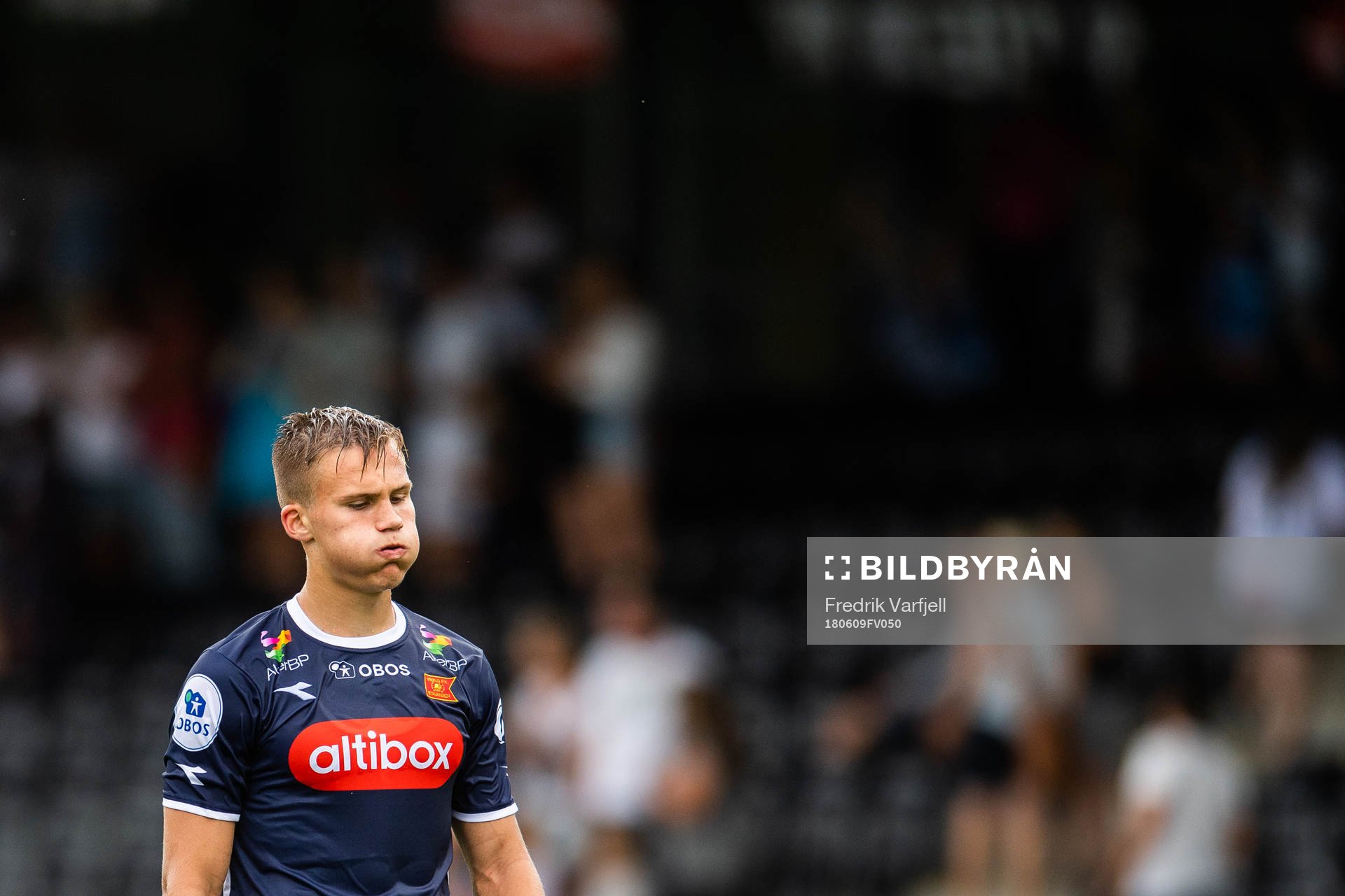 Leo Østigard of Viking looks dejected