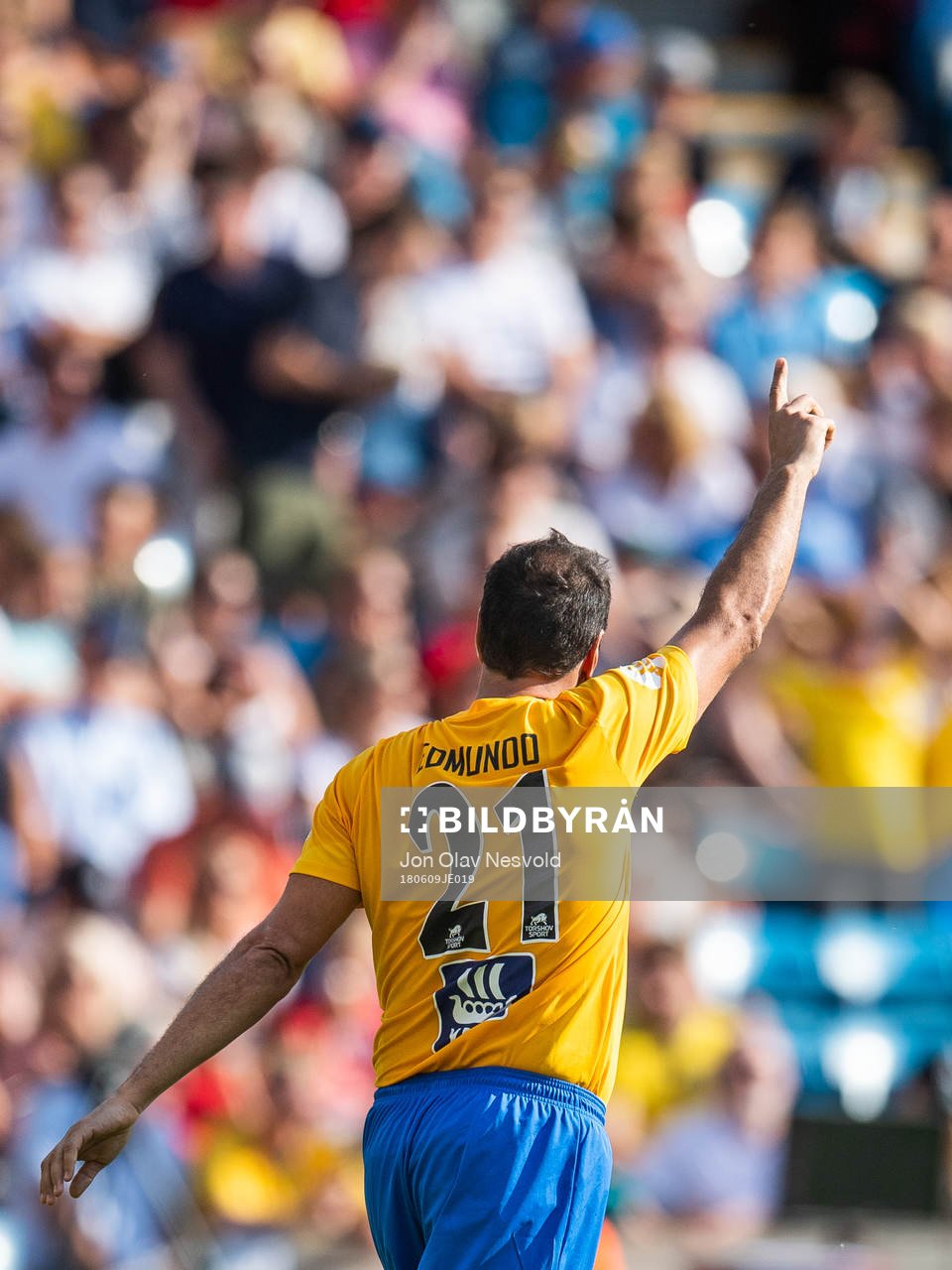 Edmundo of Brazil celebrates