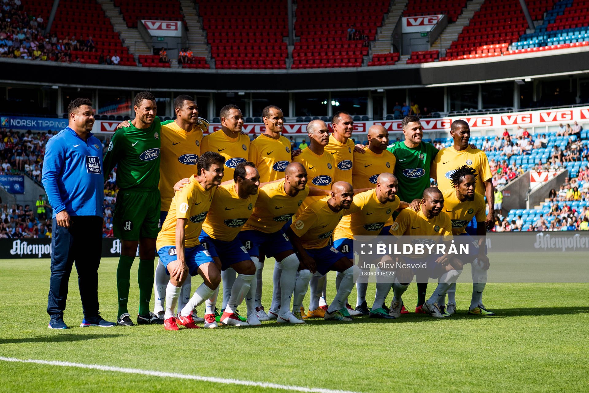 The players of Brazil pose for a team photo