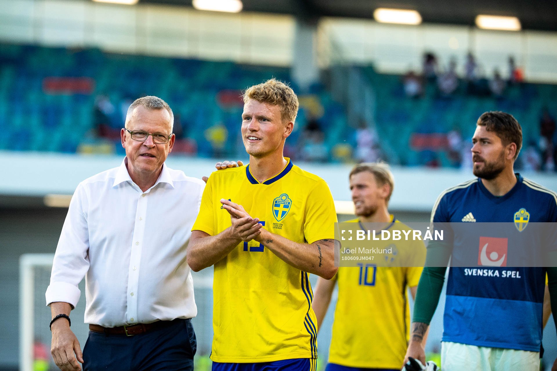 Janne Andersson, head coach of Sweden, and Oscar Hiljemark