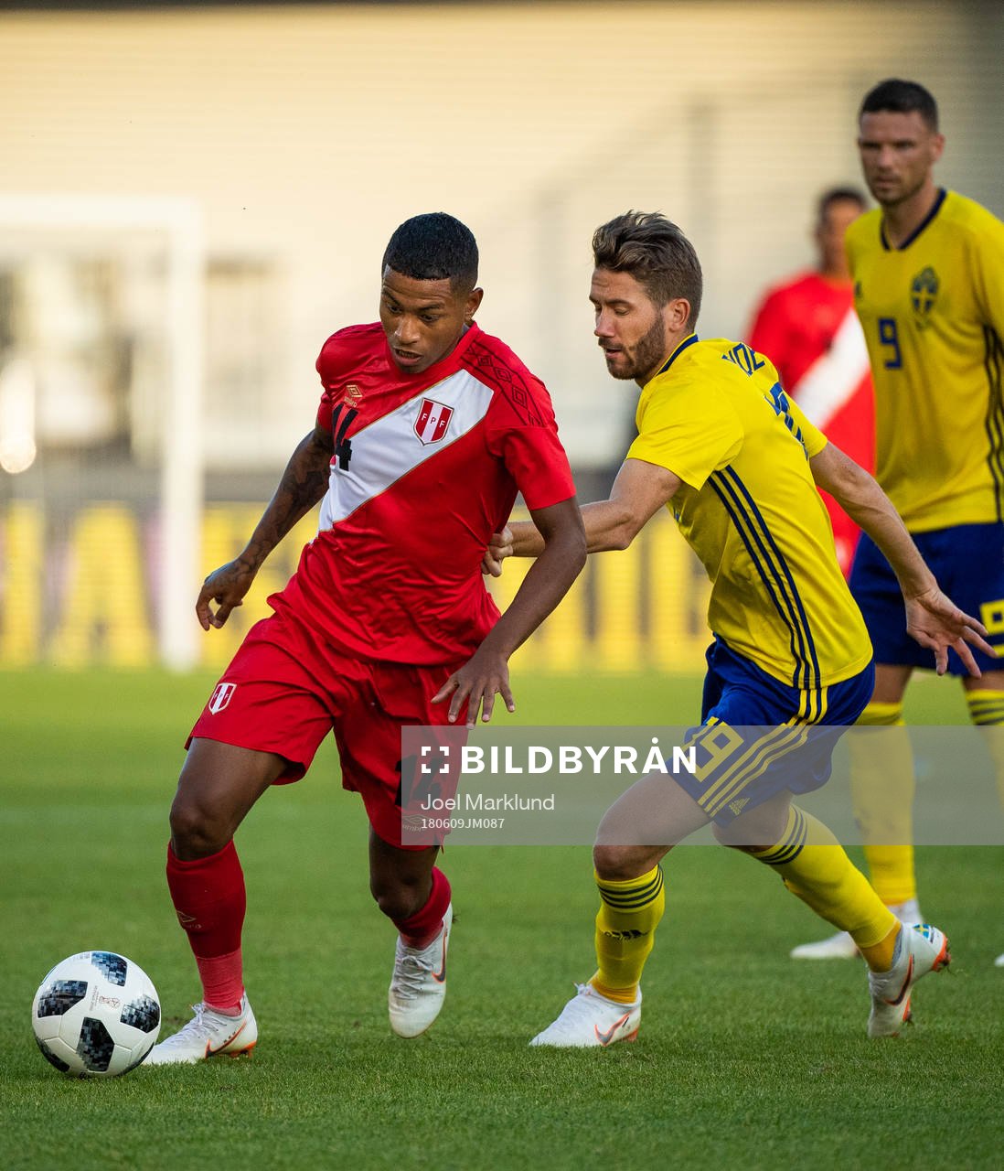 Andy Polo of Peru and Marcus Rohdén of Sweden