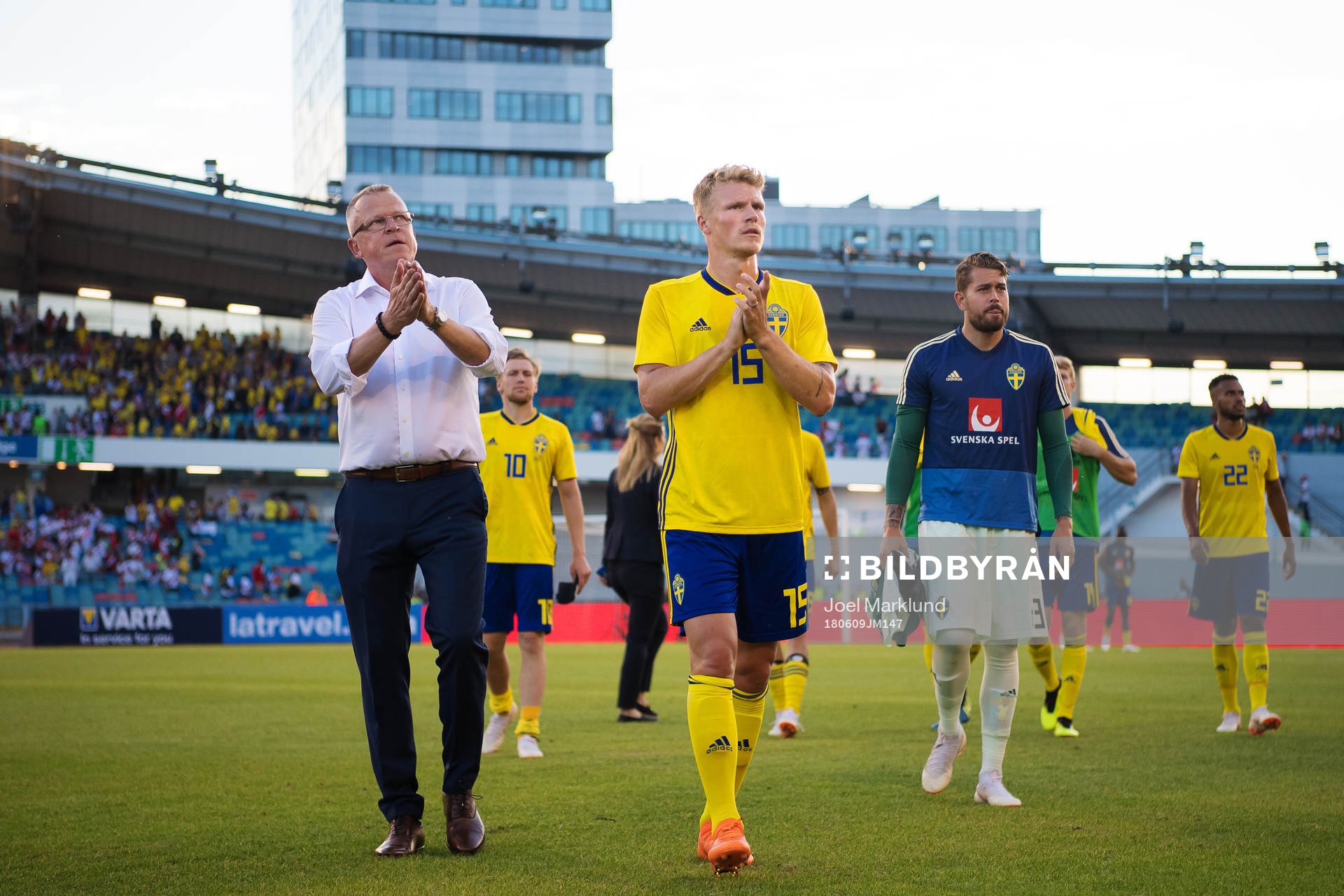Janne Andersson, head coach, Oscar Hiljemark and goalkeeper