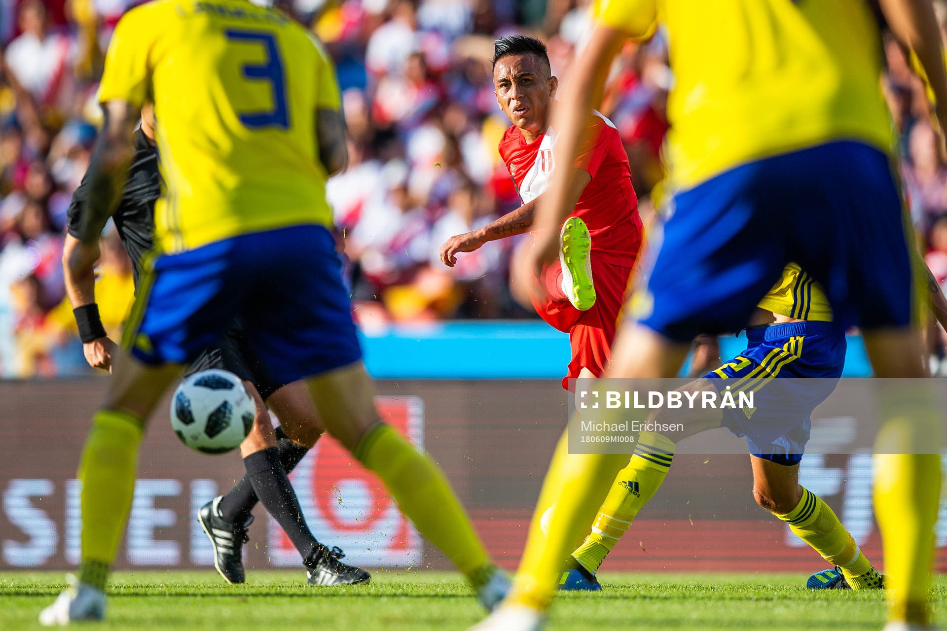 Christian Cueva of Peru with a shot