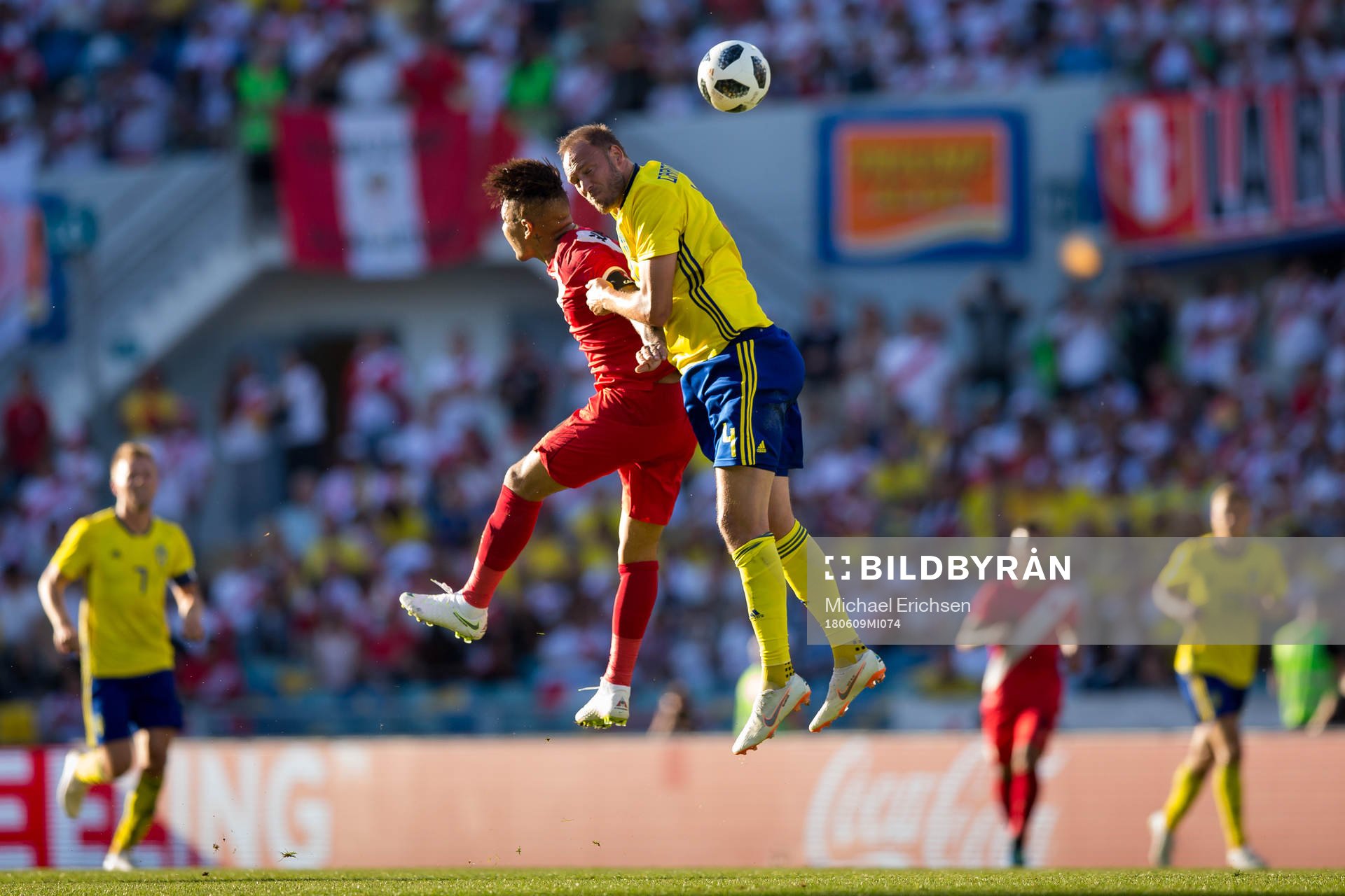 Paolo Guerrero of Peru and Andreas Granqvist of Sweden