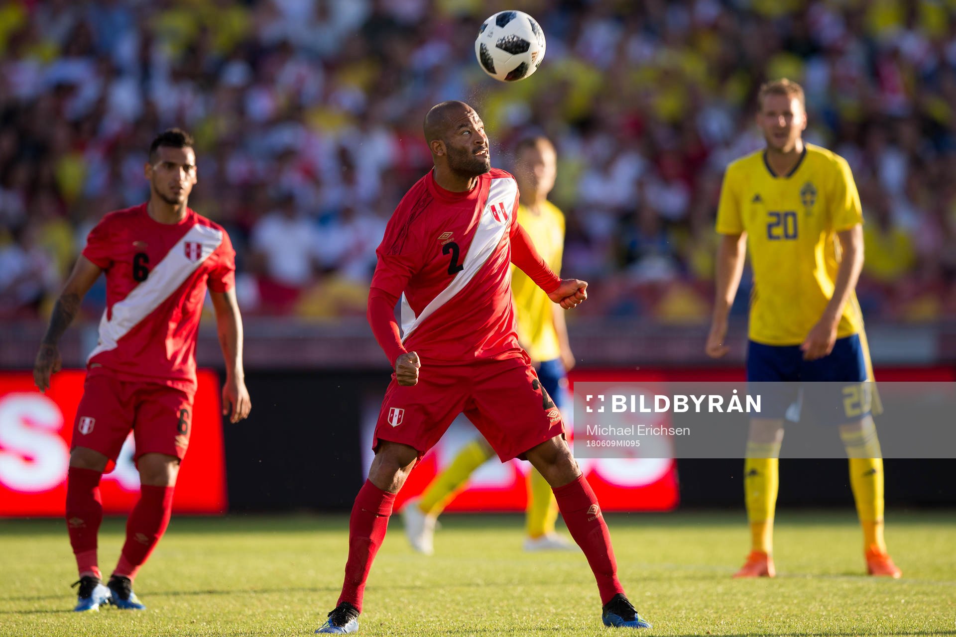 Albert Rodriguez of Peru with a header