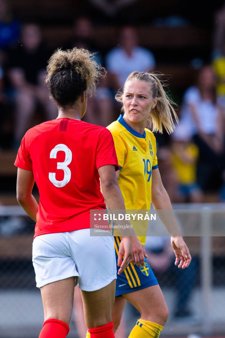 Sveriges Mimmi Löfwenius under en landskamp för damer U23 mellan Sverige och England den 9 juni 2018 i Bollnäs.