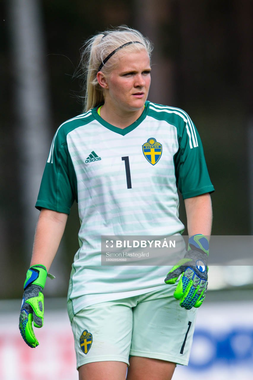 Sveriges målvakt Emma Holmgren