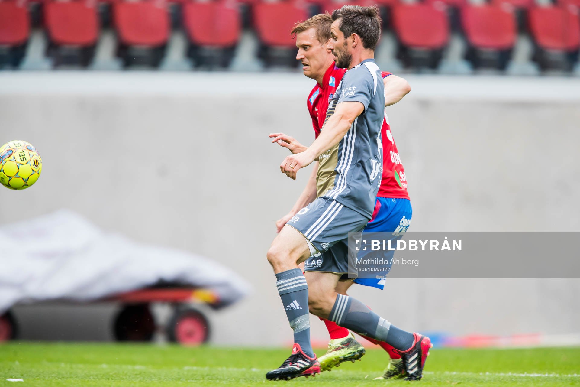 Helsingborgs Andri Runar Bjarnason och Degerfors Marcus de