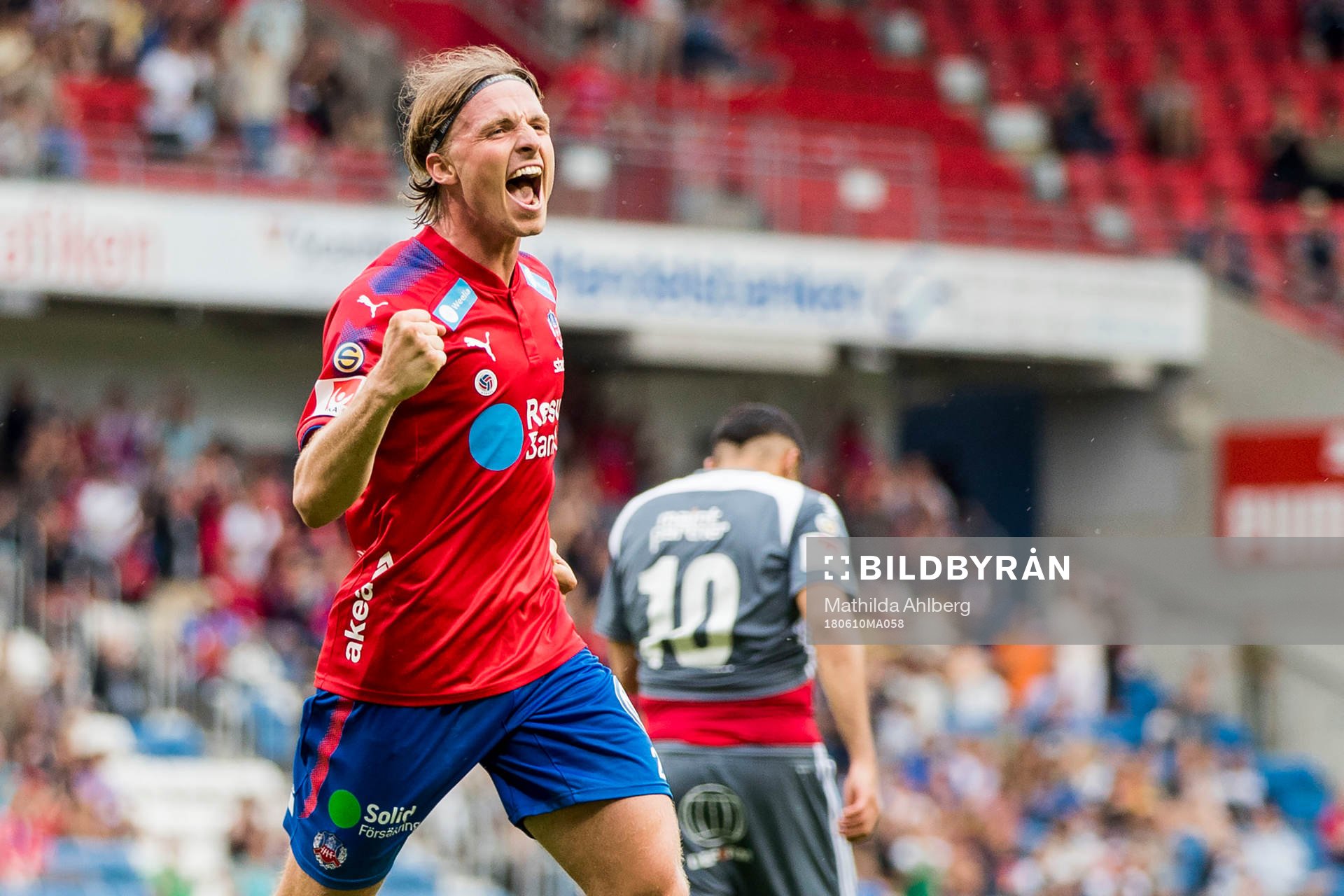 Helsingborgs Carl Johansson jublar