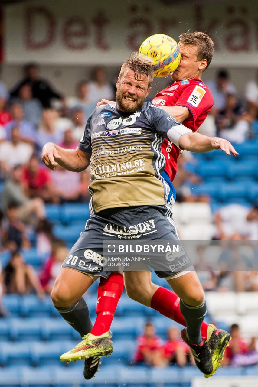 Degerfors Christoffer Wiktorsson i nickduell med