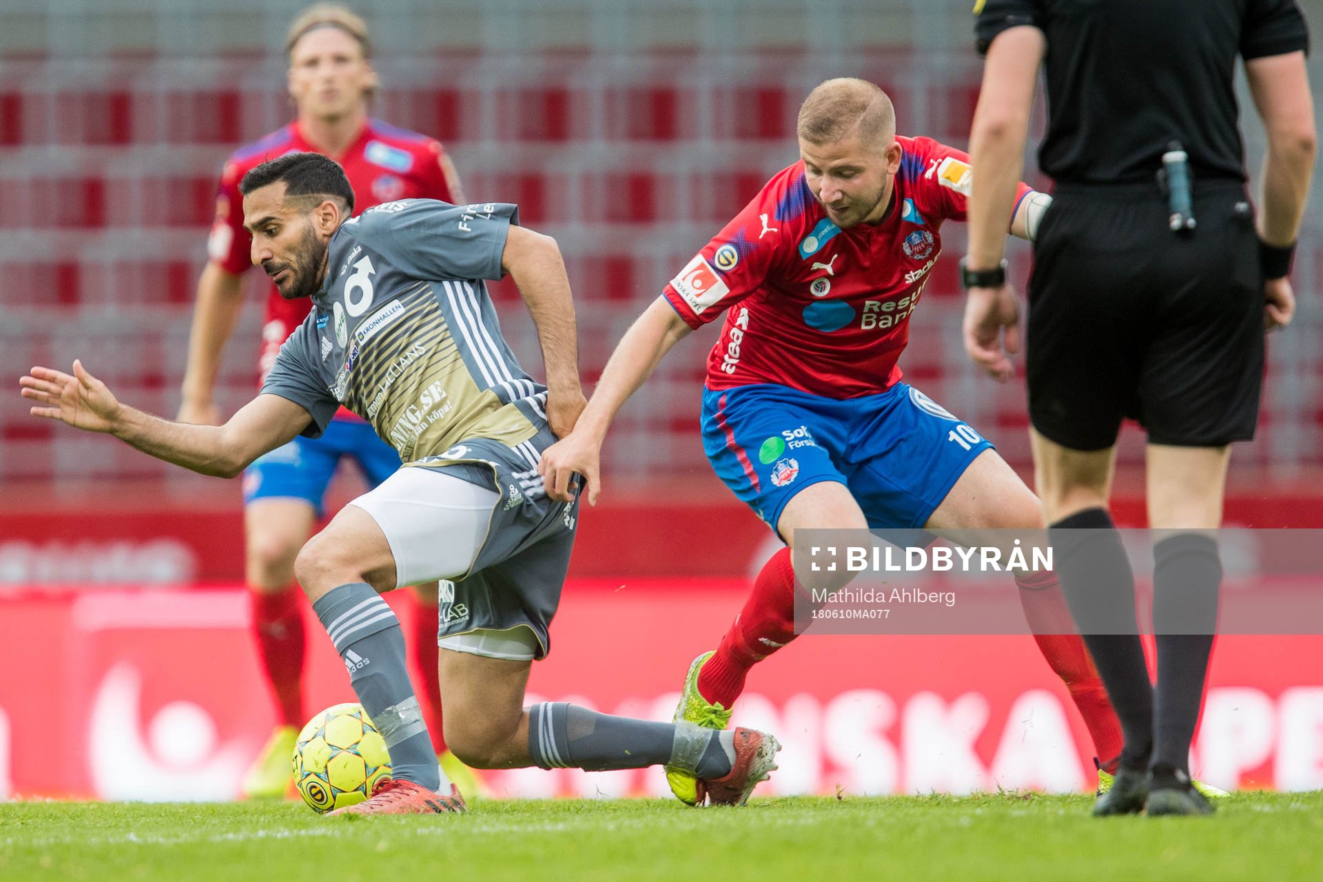 Degerfors Sargon Abraham och Helsingborgs Darijan Bojanic