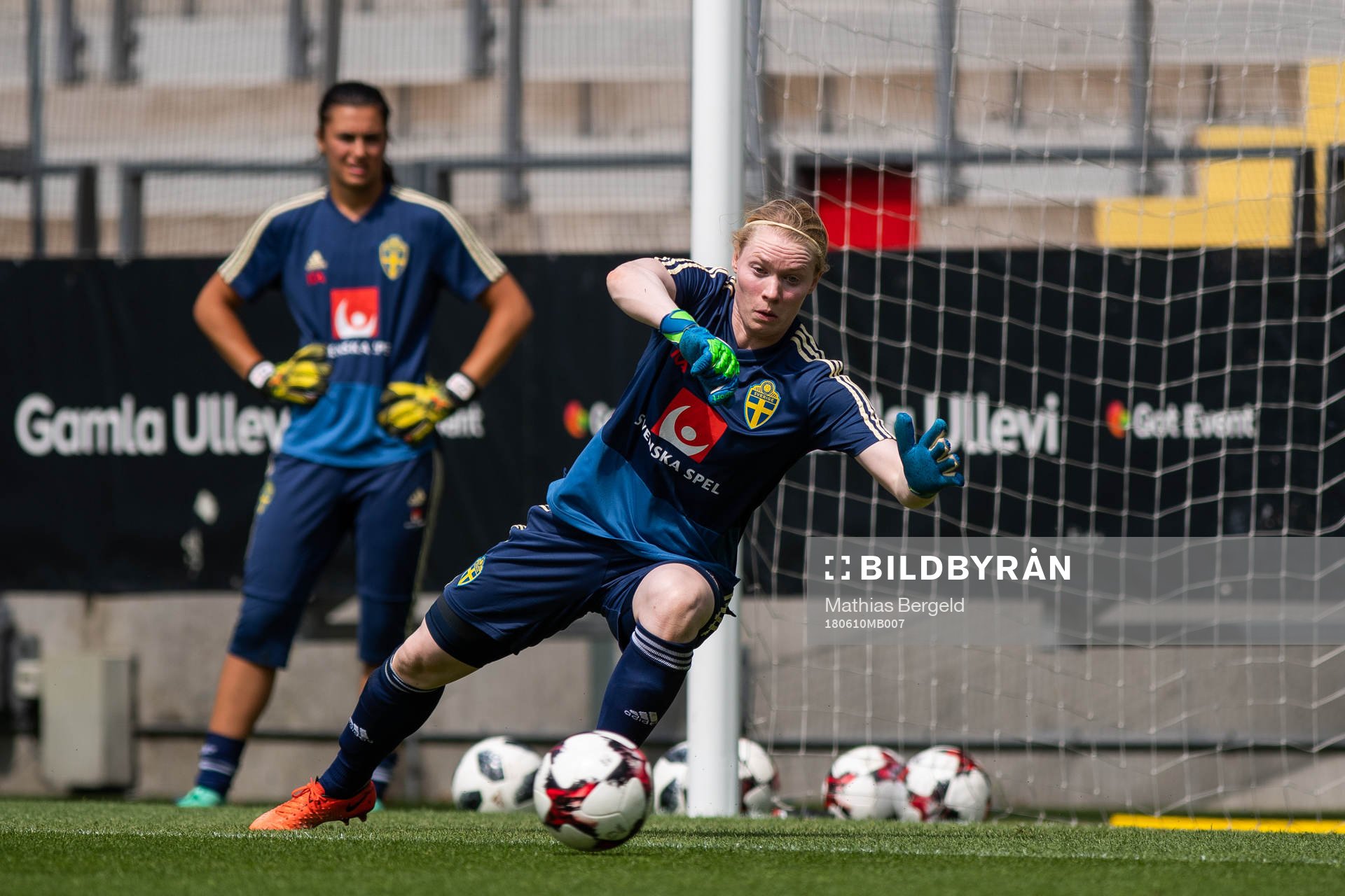 målvakt Hedvig Lindahl