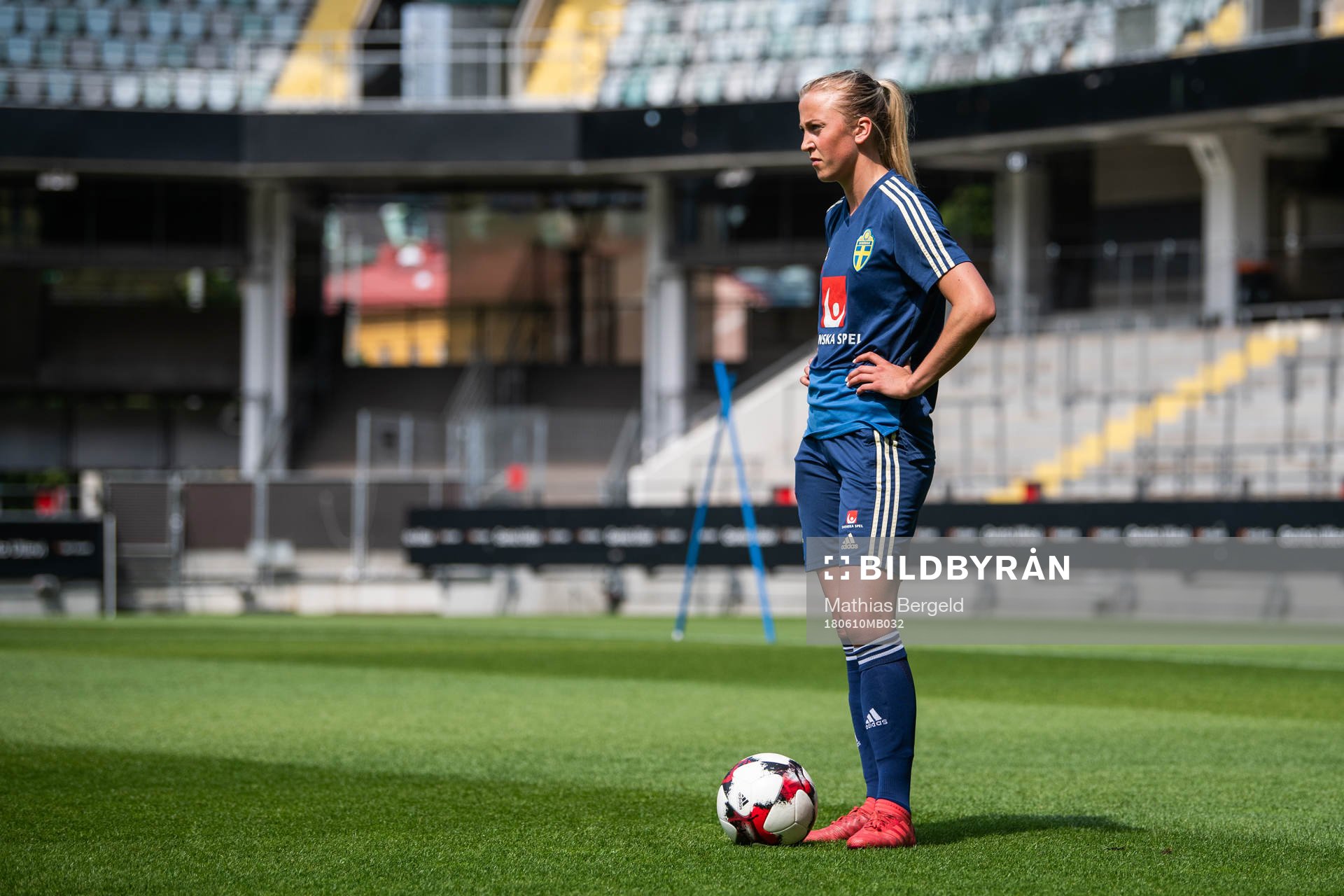 Julia Karlernäs