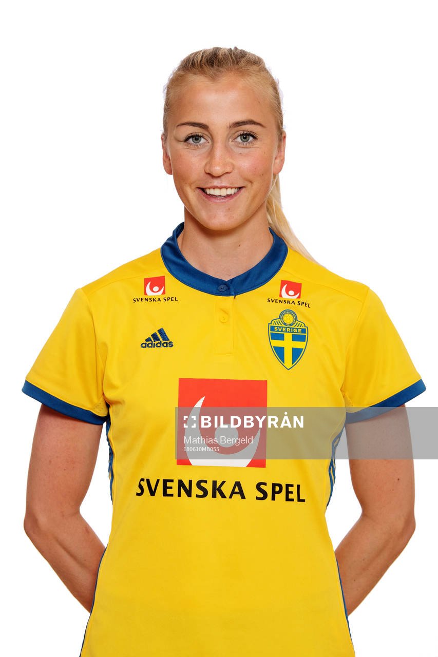 Julia Karlernäs