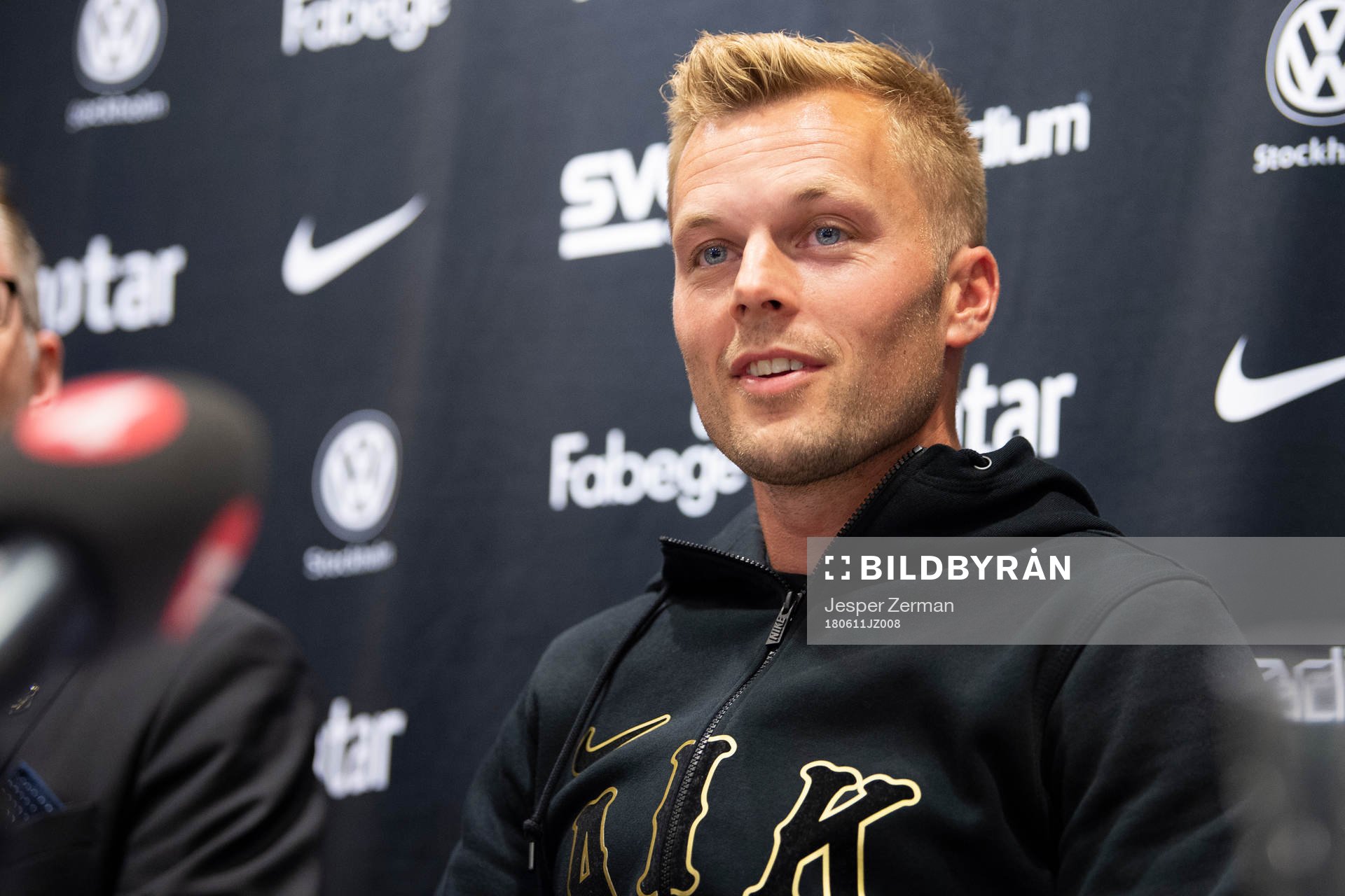 s Sebastian Larsson